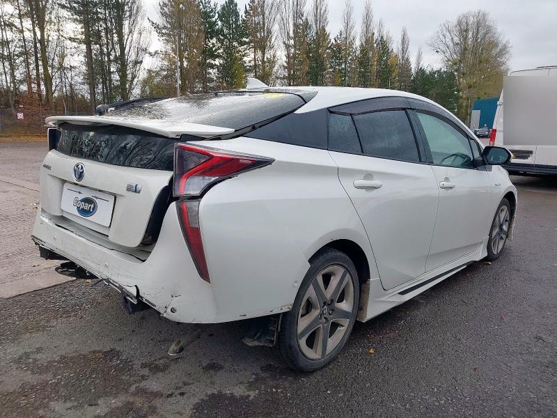2016 TOYOTA PRIUS HYBRID 
