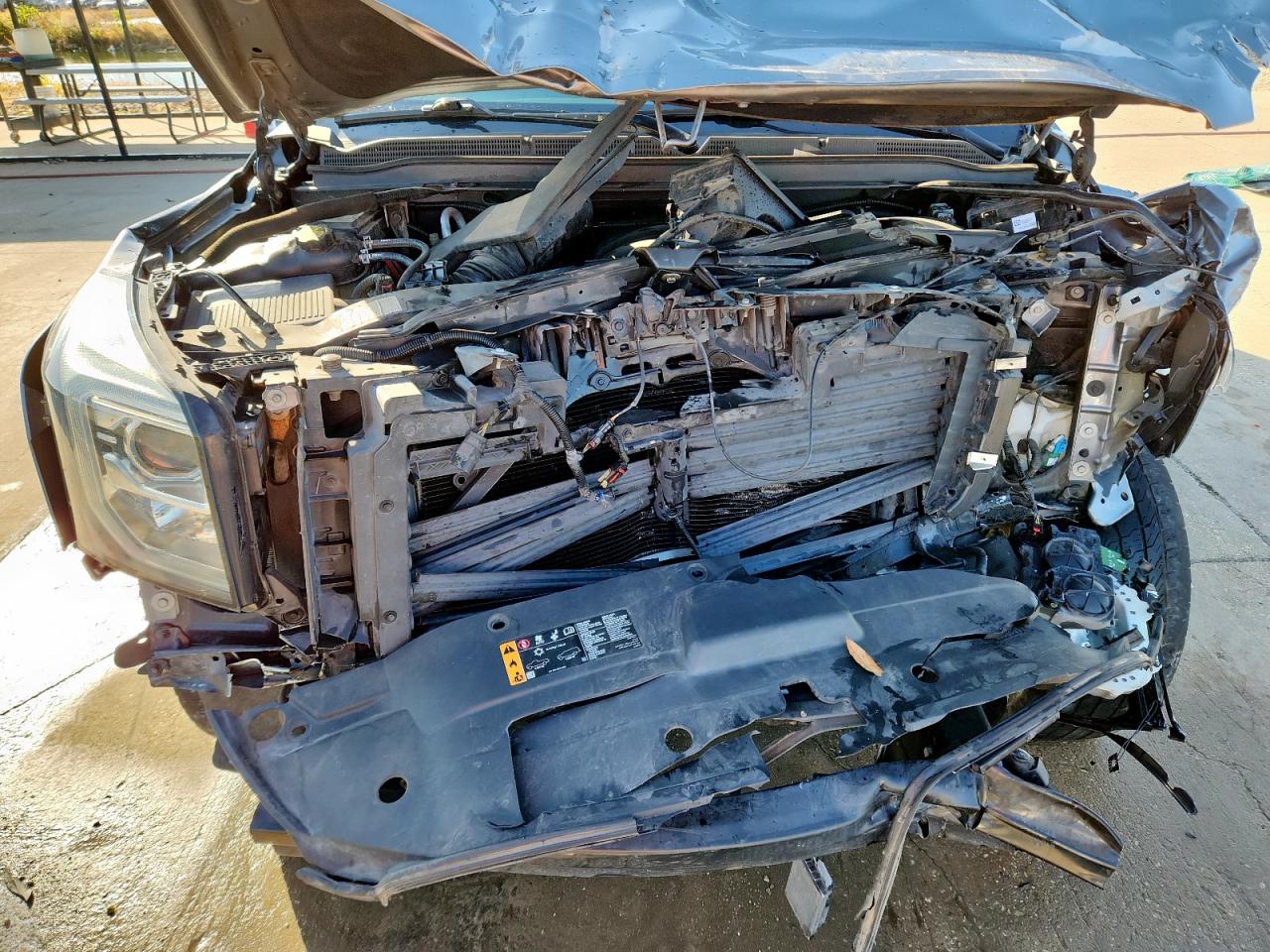 2019 GMC Yukon Xl Denali VIN: 1GKS2HKJ1KR189008 Lot: 92327685