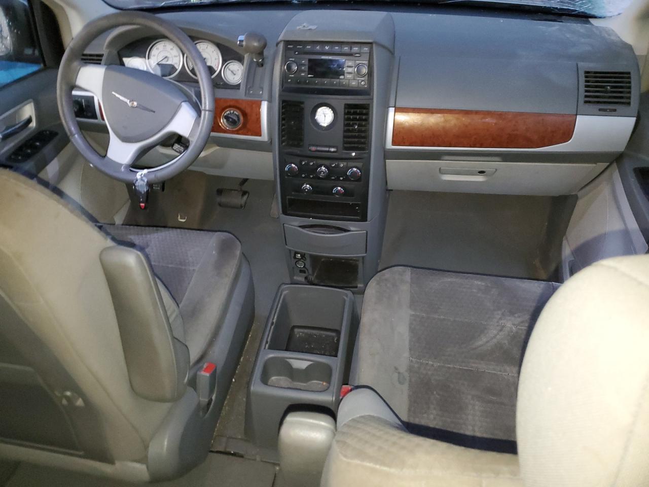 2008 Chrysler Town & Country Touring VIN: 2A8HR54P38R682685 Lot: 92346375