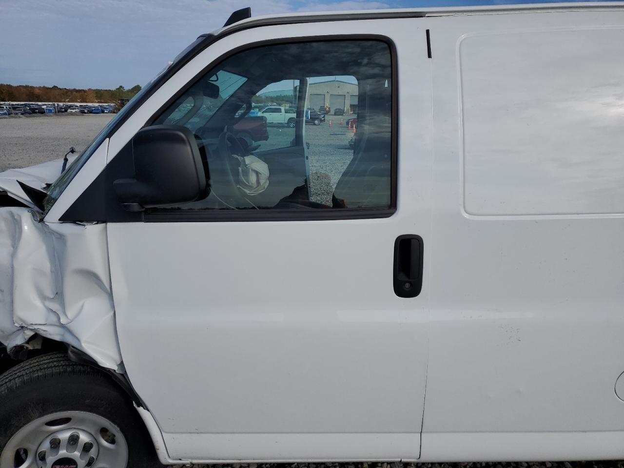 2024 GMC Savana G2500 Delivery Van VIN: 1GTW7AF74R1278682 Lot: 92891195