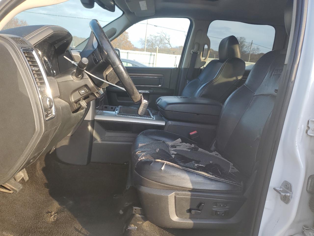 2015 Ram 1500 Laramie VIN: 1C6RR6NT8FS584039 Lot: 93209685