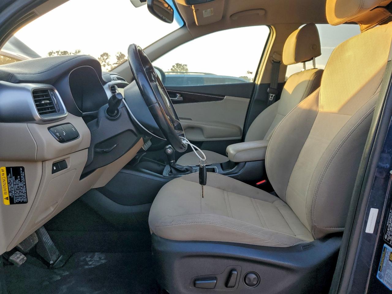 2017 Kia Sorento Lx VIN: 5XYPG4A53HG311794 Lot: 94691145