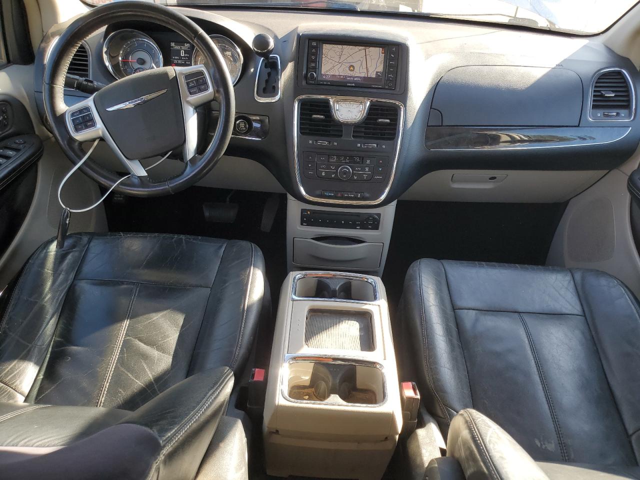 2011 Chrysler Town & Country Limited VIN: 2A4RR6DG4BR745036 Lot: 92205425