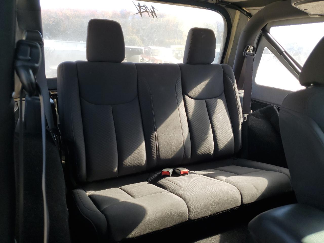 2018 Jeep Wrangler Sport VIN: 1C4AJWAG6JL800379 Lot: 91075465