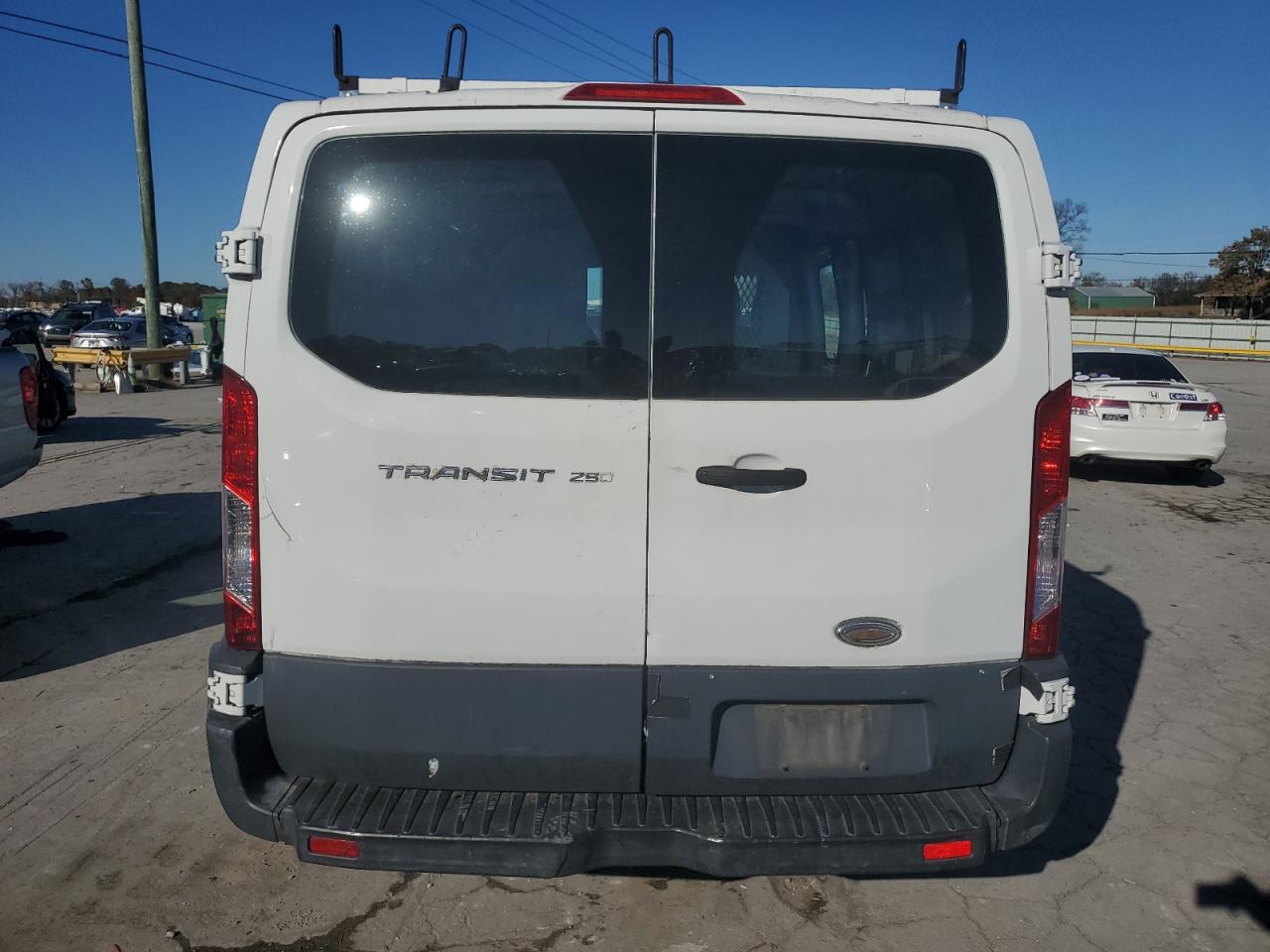 2015 Ford Transit T-250 VIN: 1FTNR1ZM4FKA68564 Lot: 91722085