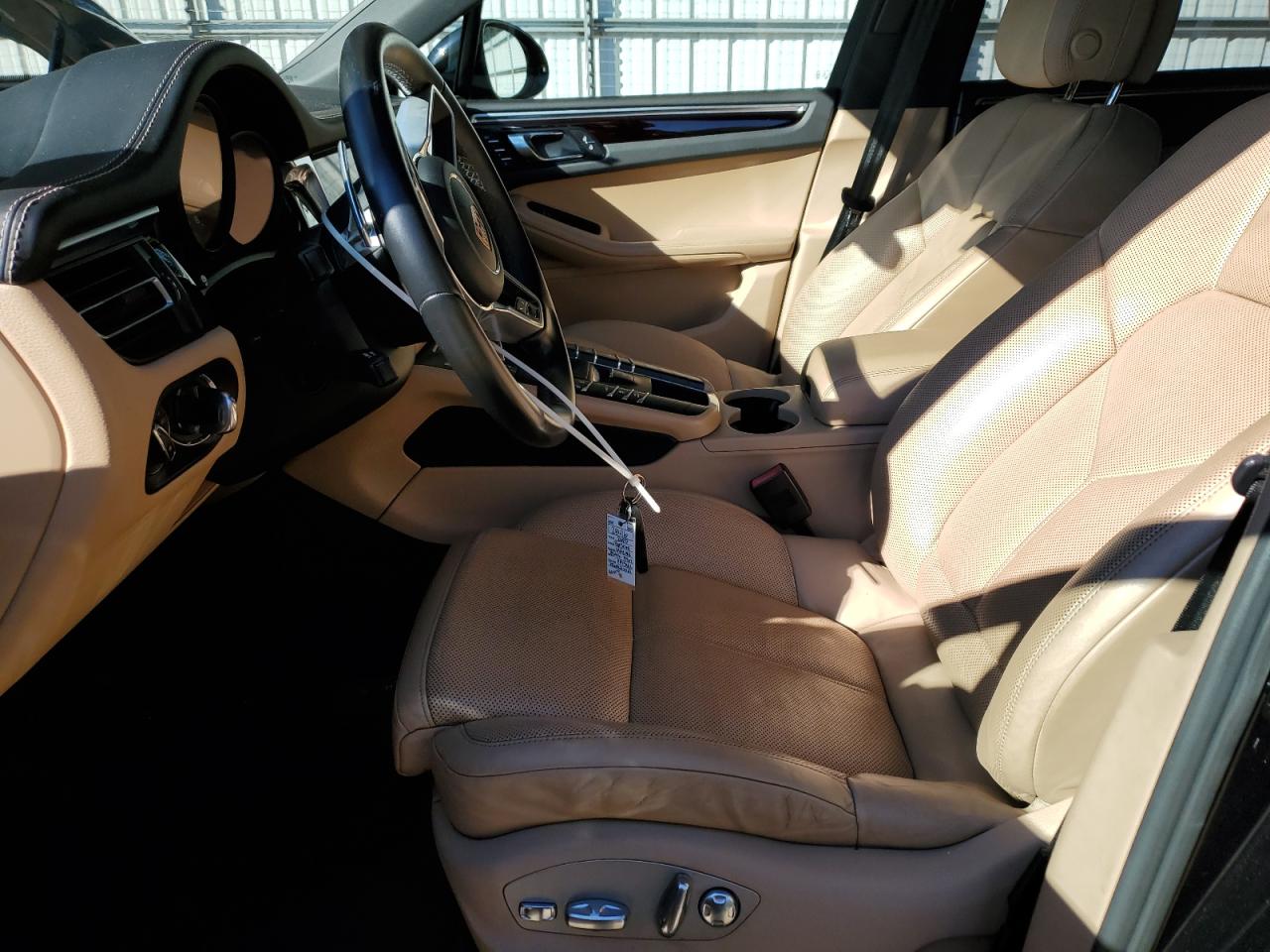 2020 Porsche Macan VIN: WP1AA2A50LLB09907 Lot: 85424915