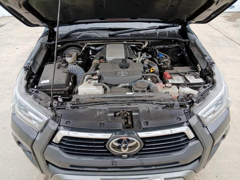 2023 TOYOTA HILUX INVINCIBLE X D/CAB PICK UP 2.8 D-4D AUTO