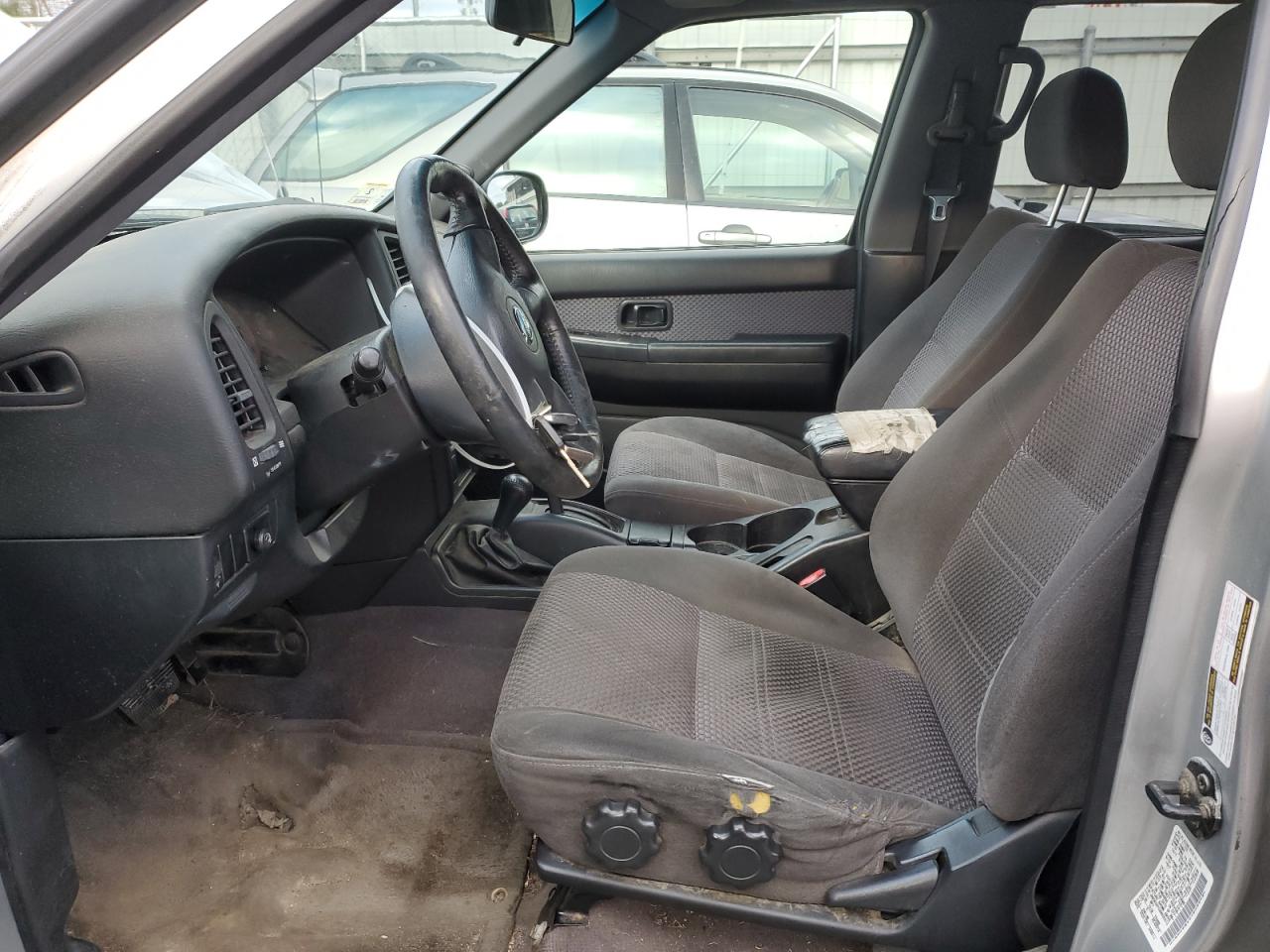 2004 Nissan Pathfinder Le VIN: JN8DR09Y04W905913 Lot: 92078975