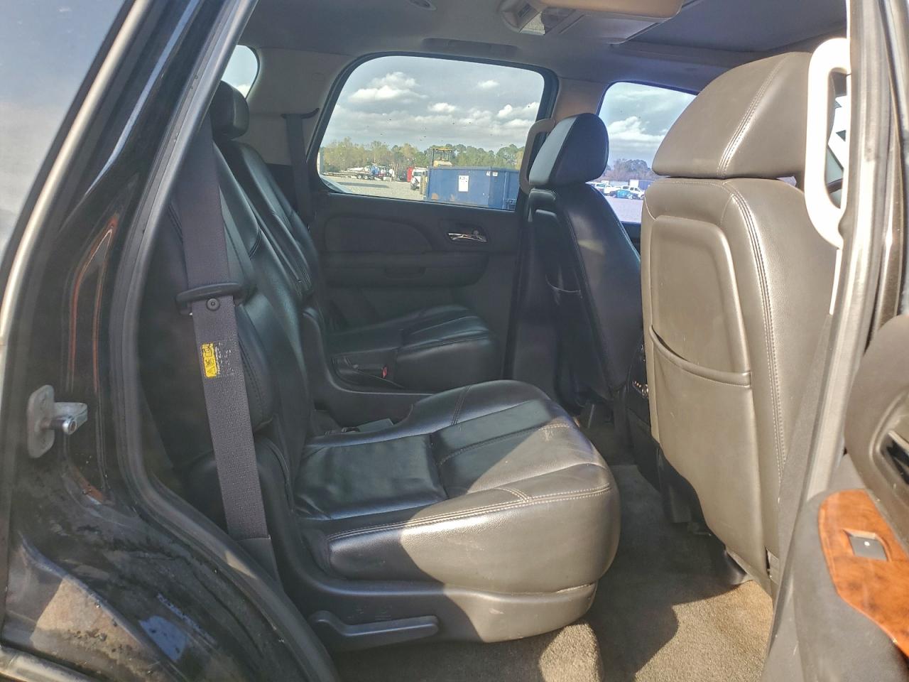 2007 Chevrolet Tahoe C1500 VIN: 1GNFC13J07R101354 Lot: 93640465