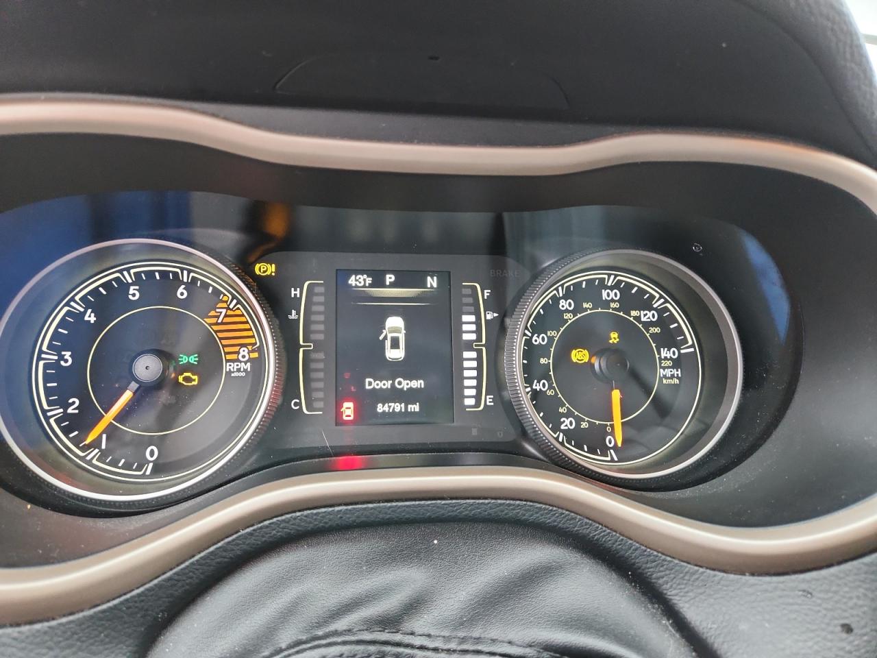 2017 Jeep Cherokee Latitude VIN: 1C4PJMCS2HW575354 Lot: 92752135