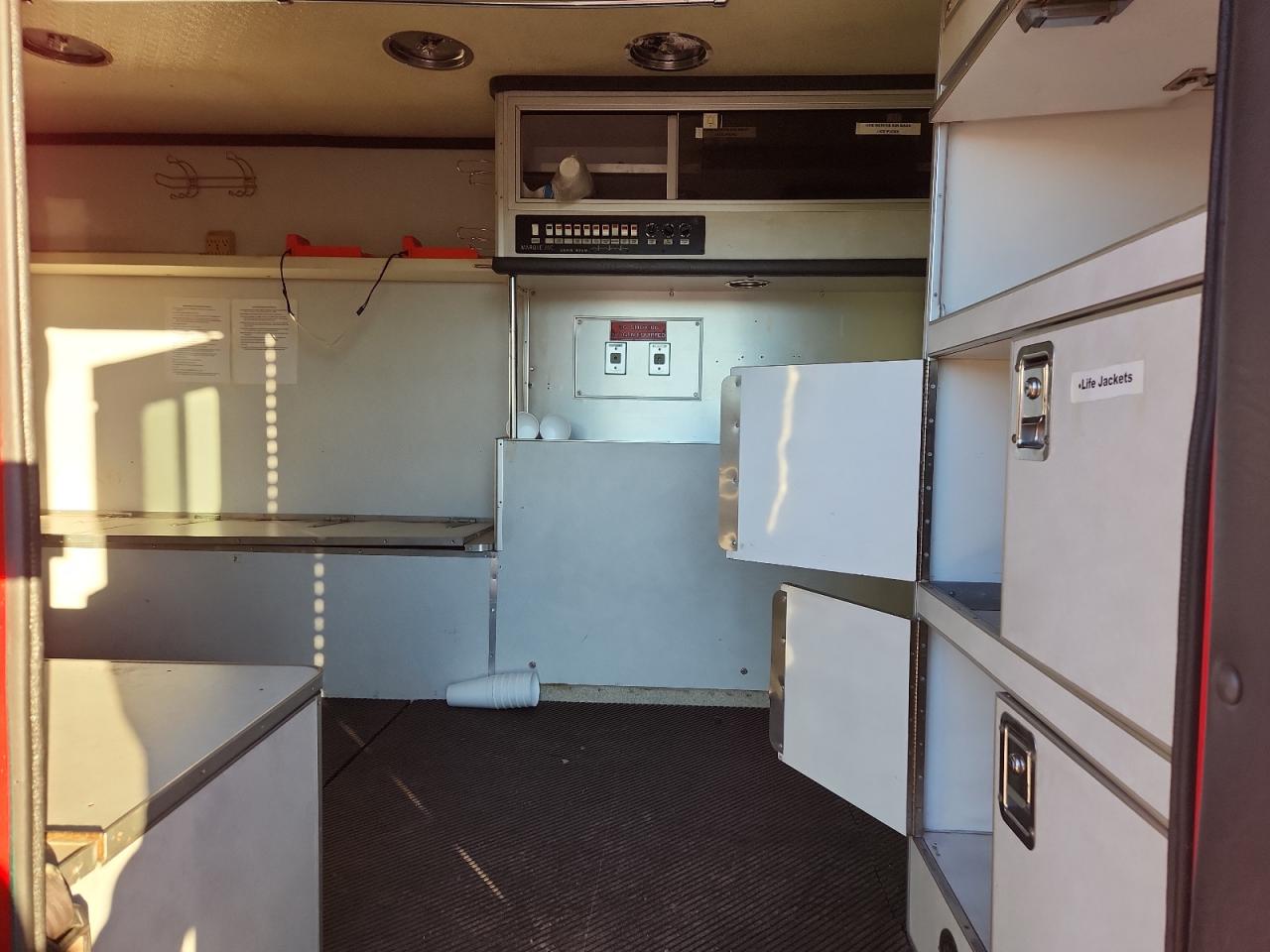 1995 Ford E350 Ambulance VIN: 1FDKE30FXSHC18110 Lot: 86822445