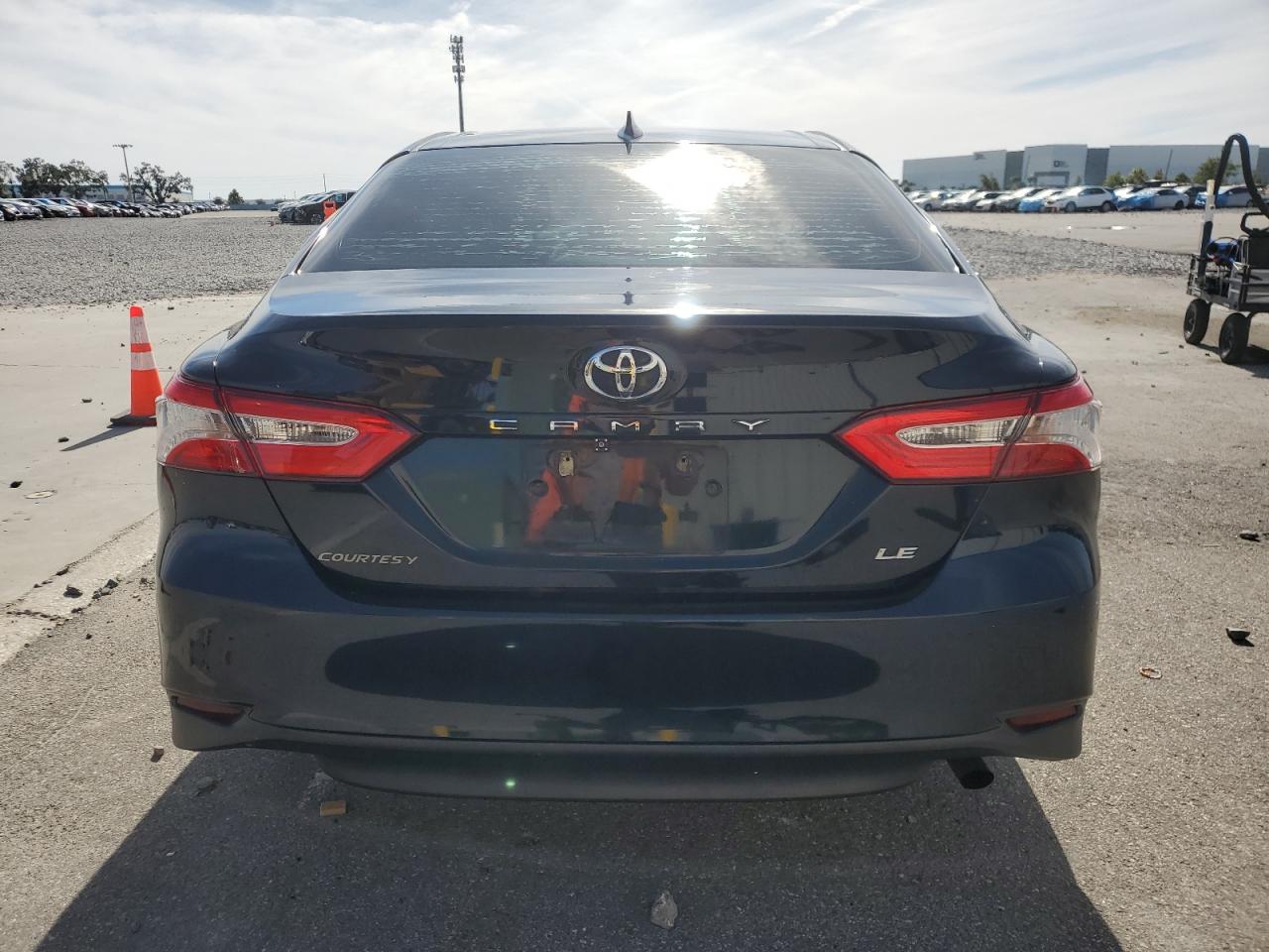 2020 Toyota Camry Le VIN: 4T1C11AK2LU869739 Lot: 92166645