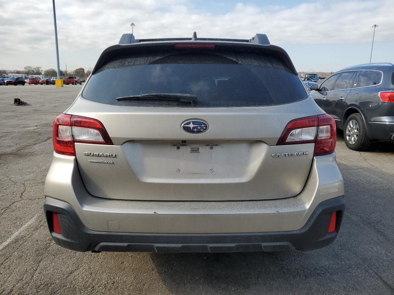 2018 Subaru Outback 2.5I Premium VIN: 4S4BSACC5J3258086 Lot: 92794965