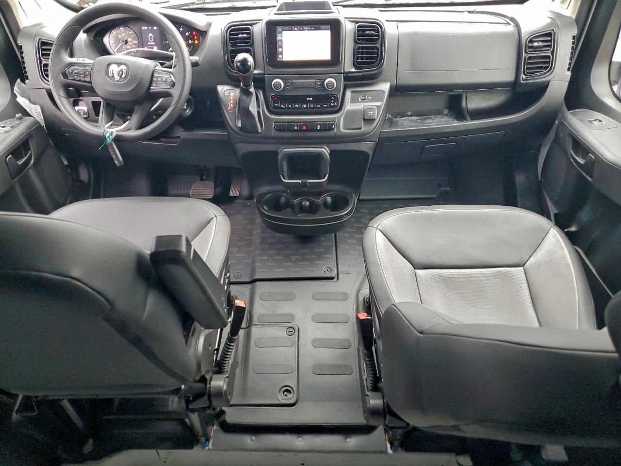 2025 Ram Promaster 2500 Delivery Van VIN: 3C6LRVVG1SE513765 Lot: 92927695