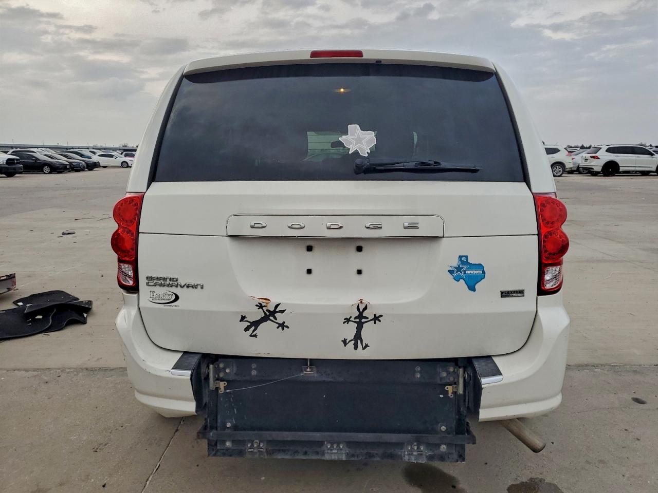 2013 Dodge Grand Caravan Sxt VIN: 2C4RDGCGXDR575179 Lot: 92239135