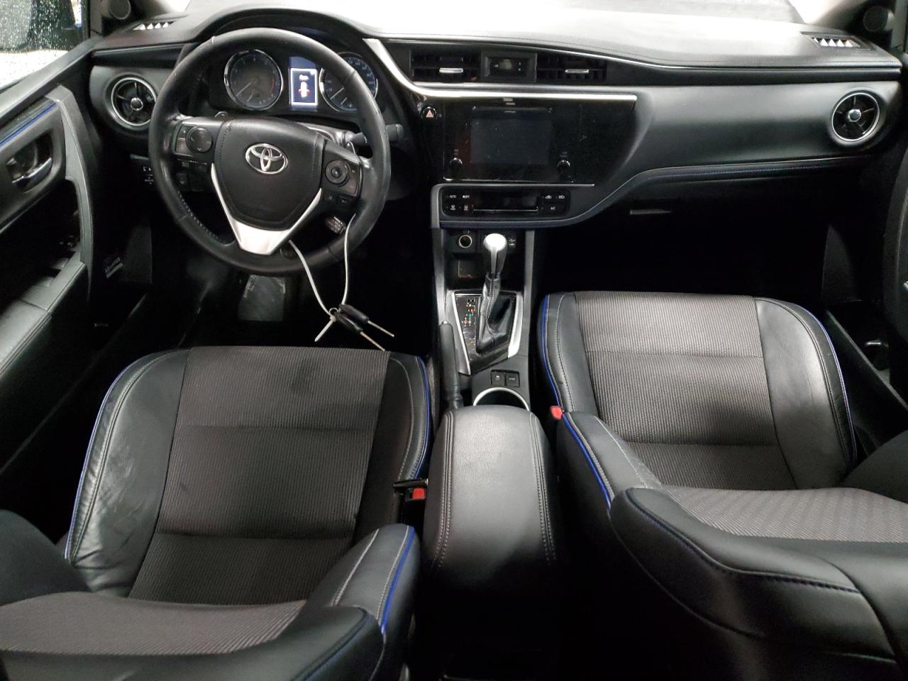 2018 Toyota Corolla L VIN: 2T1BURHE1JC050477 Lot: 91566685