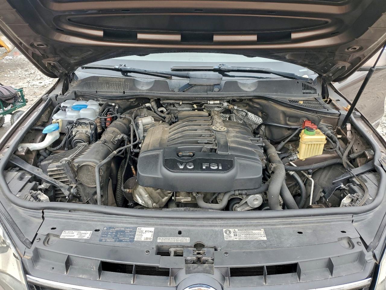 2011 Volkswagen Touareg V6 VIN: WVGFF9BP8BD007342 Lot: 93182655