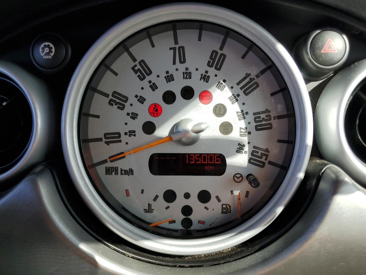 2005 Mini Cooper S VIN: WMWRE33525TL10896 Lot: 93646565