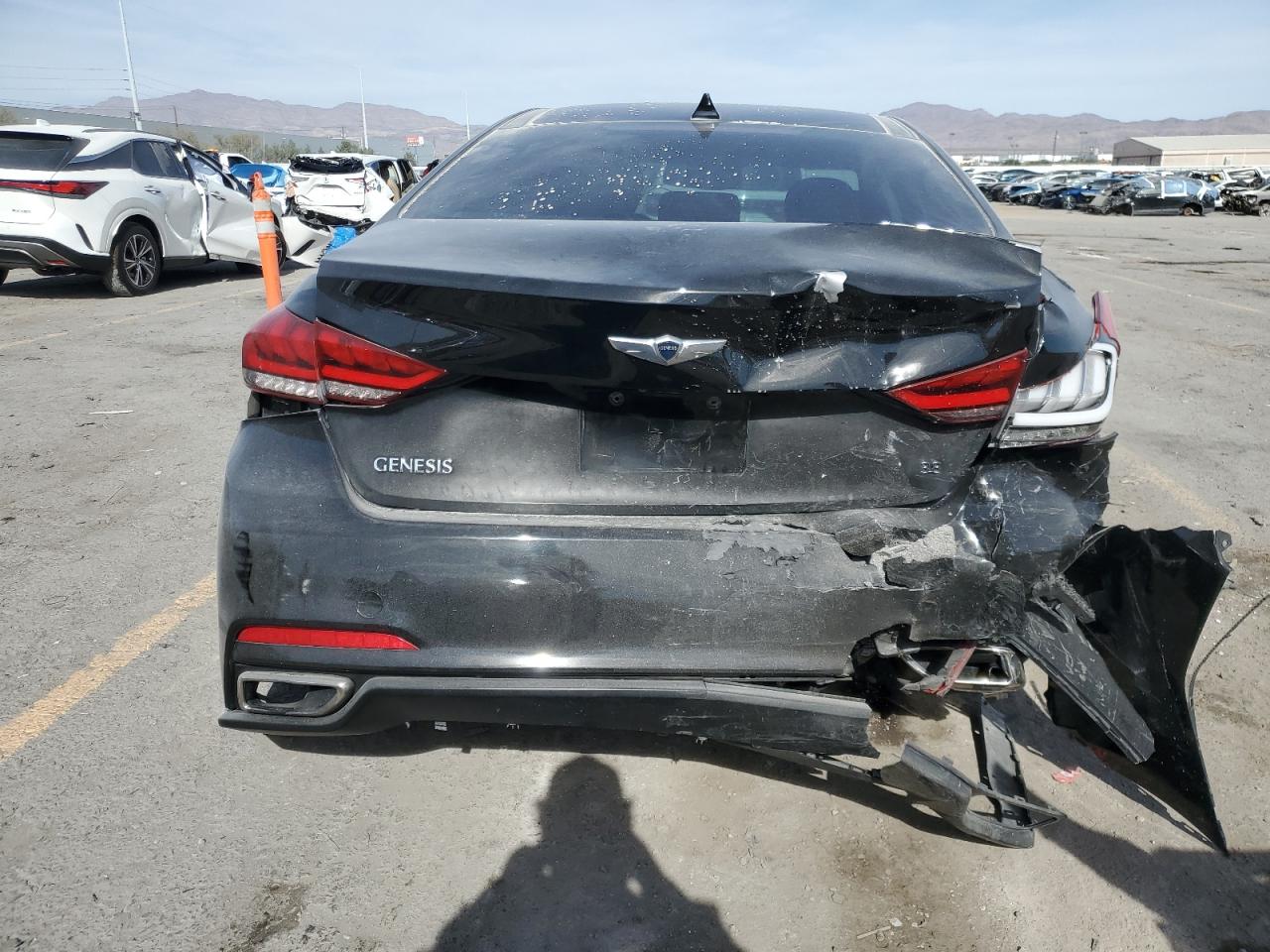 2015 Hyundai Genesis 3.8L VIN: KMHGN4JE3FU097614 Lot: 85429235