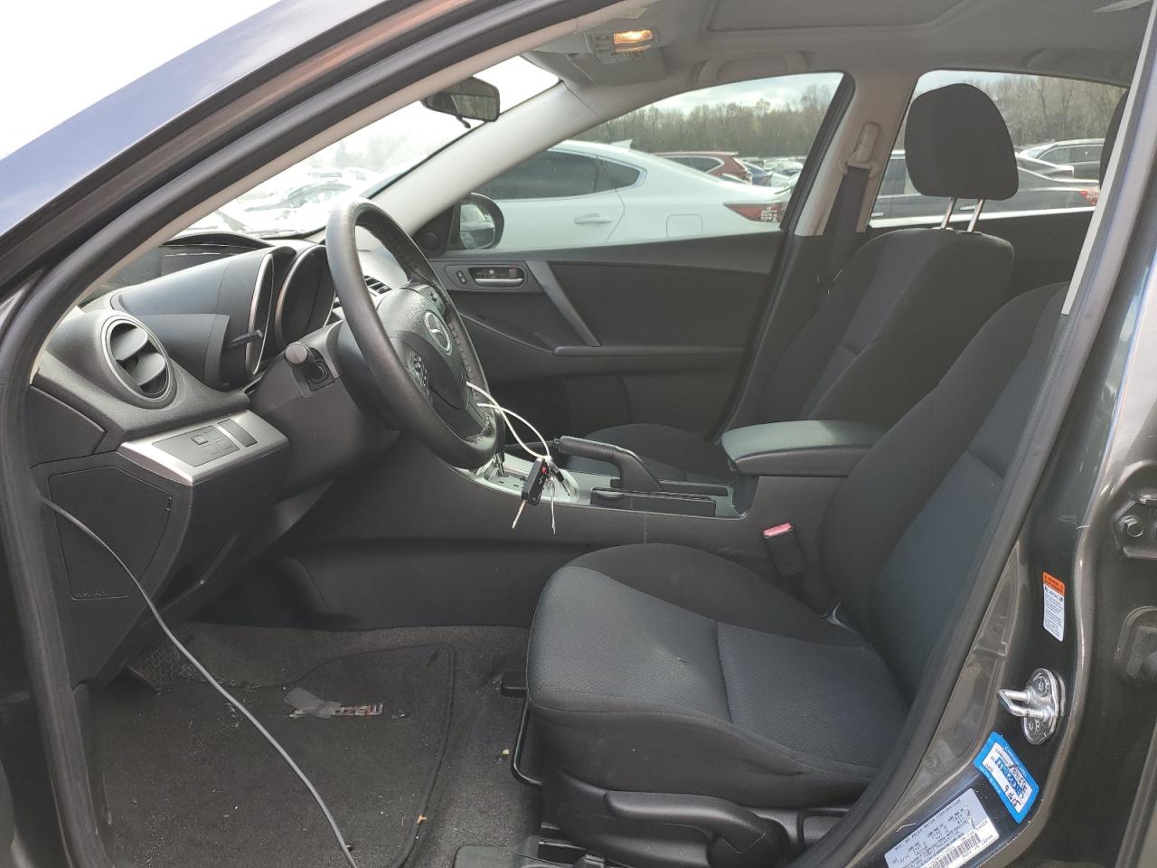 2011 Mazda 3 I VIN: JM1BL1VG2B1415054 Lot: 92525725