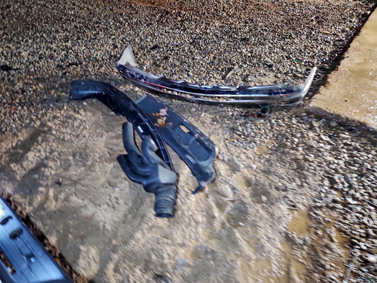 2002 Chevrolet Tahoe C1500 VIN: 1GNEC13Z52R235965 Lot: 93934315