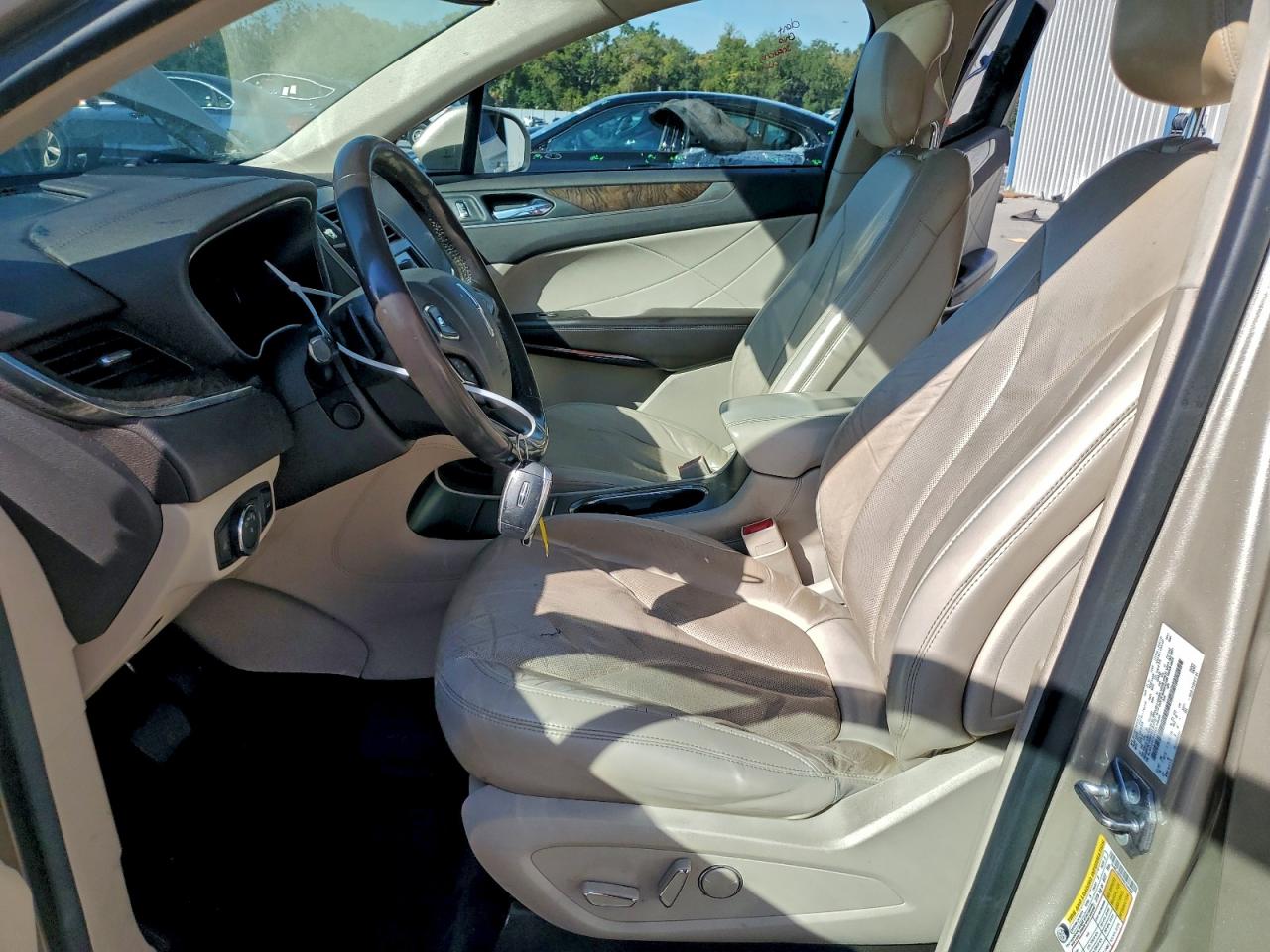 2017 Lincoln Mkc Reserve VIN: 5LMCJ3C93HUL04698 Lot: 94082655