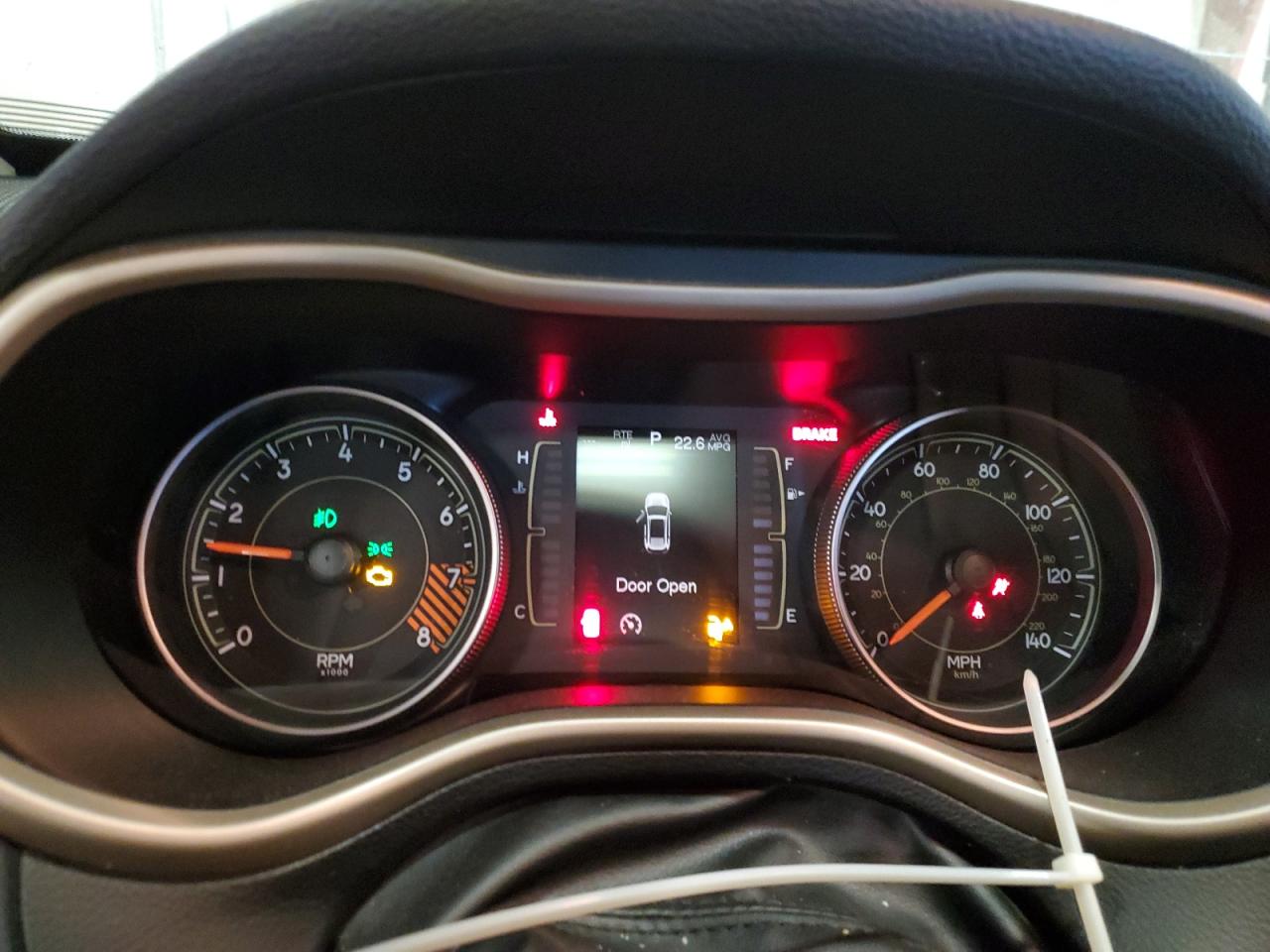 2015 Jeep Cherokee Latitude VIN: 1C4PJMCS2FW774952 Lot: 91214375