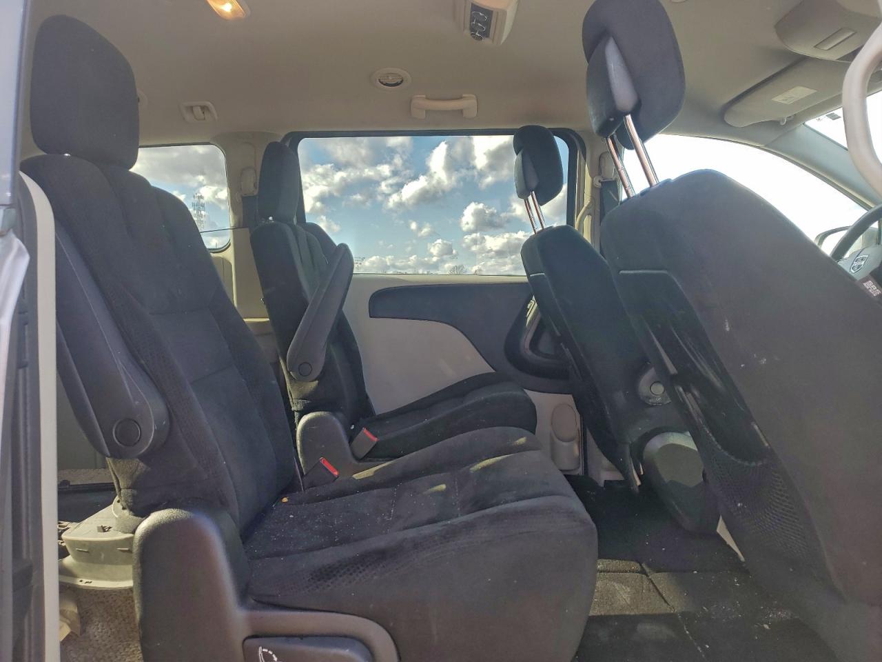 2015 Dodge Grand Caravan Se VIN: 2C4RDGBG7FR652918 Lot: 94245985