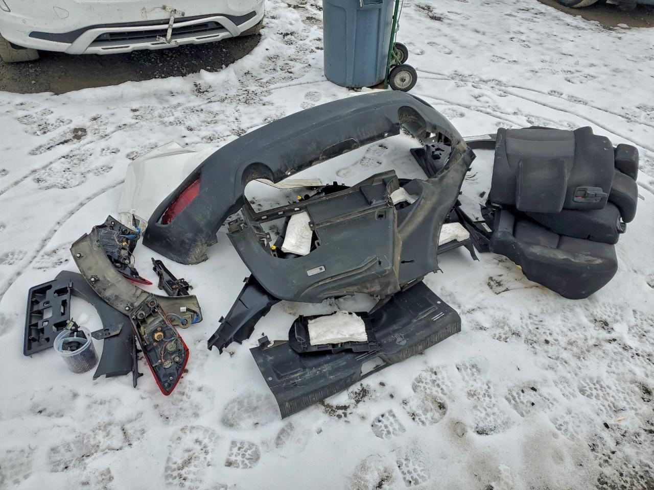 2018 Mazda Cx-3 Sport VIN: JM1DKFB77J0317929 Lot: 93862835