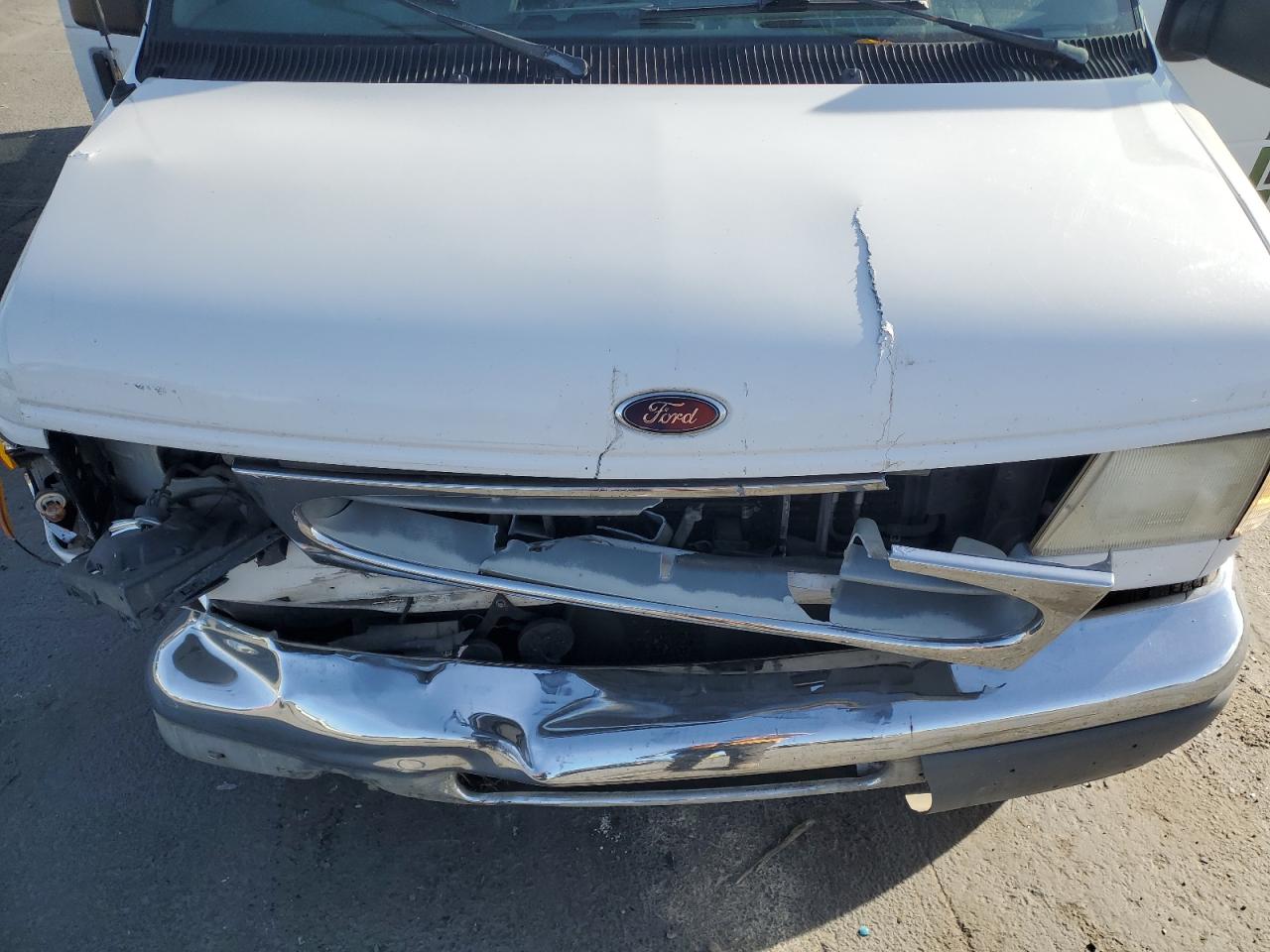 2000 Ford Econoline E350 Super Duty Wagon VIN: 1FBSS31S9YHB35449 Lot: 91883415