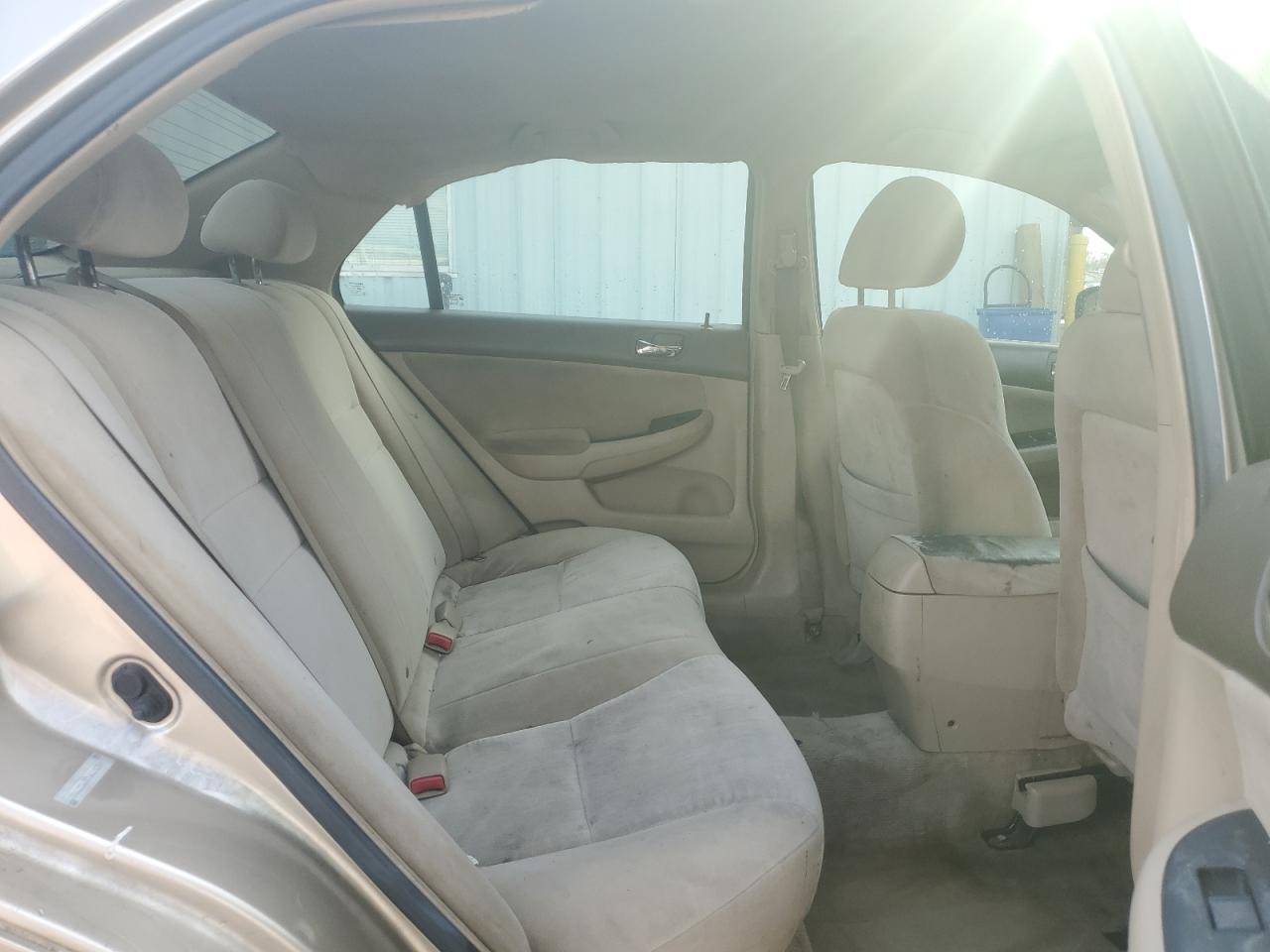 2005 Honda Accord Dx VIN: 1HGCM56175A124364 Lot: 93252525