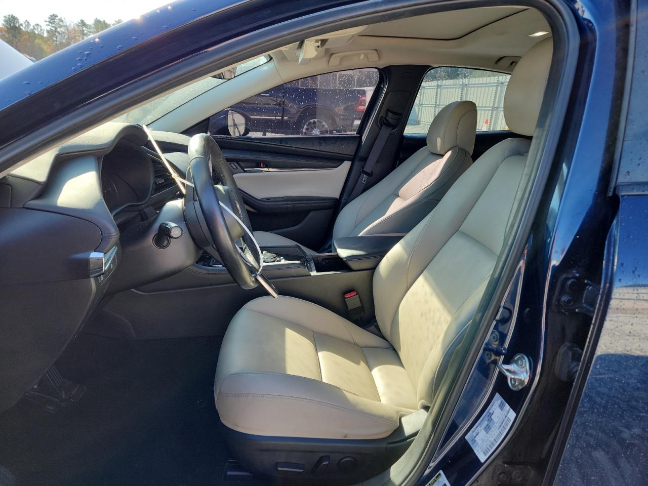 2022 Mazda 3 Preferred VIN: 3MZBPACL9NM313954 Lot: 92898985