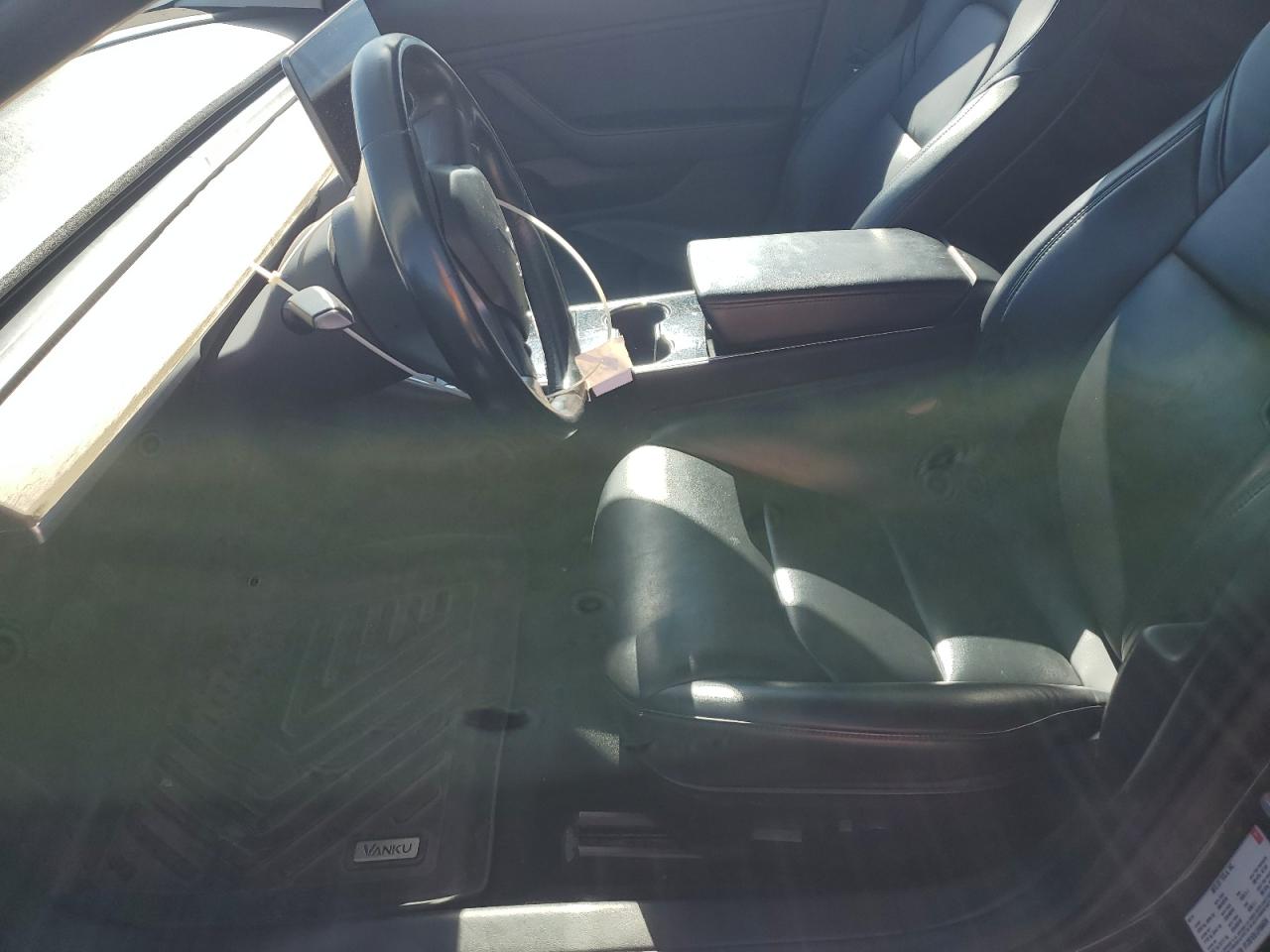 2018 Tesla Model 3 VIN: 5YJ3E1EB1JF066526 Lot: 90638445