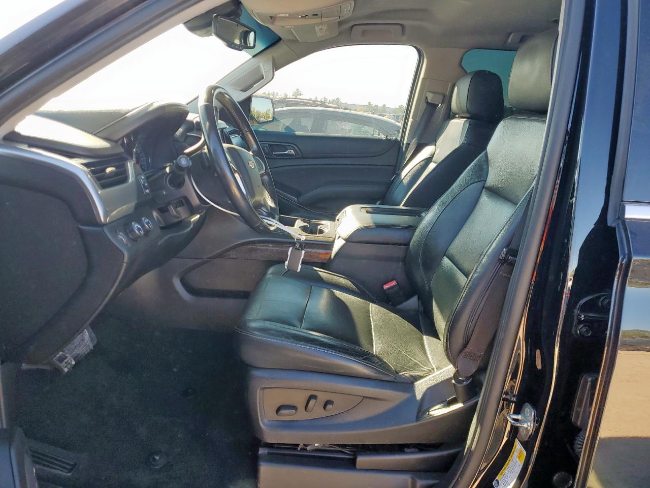 2018 Chevrolet Suburban K1500 Lt VIN: 1GNSKHKC7JR114431 Lot: 91092715