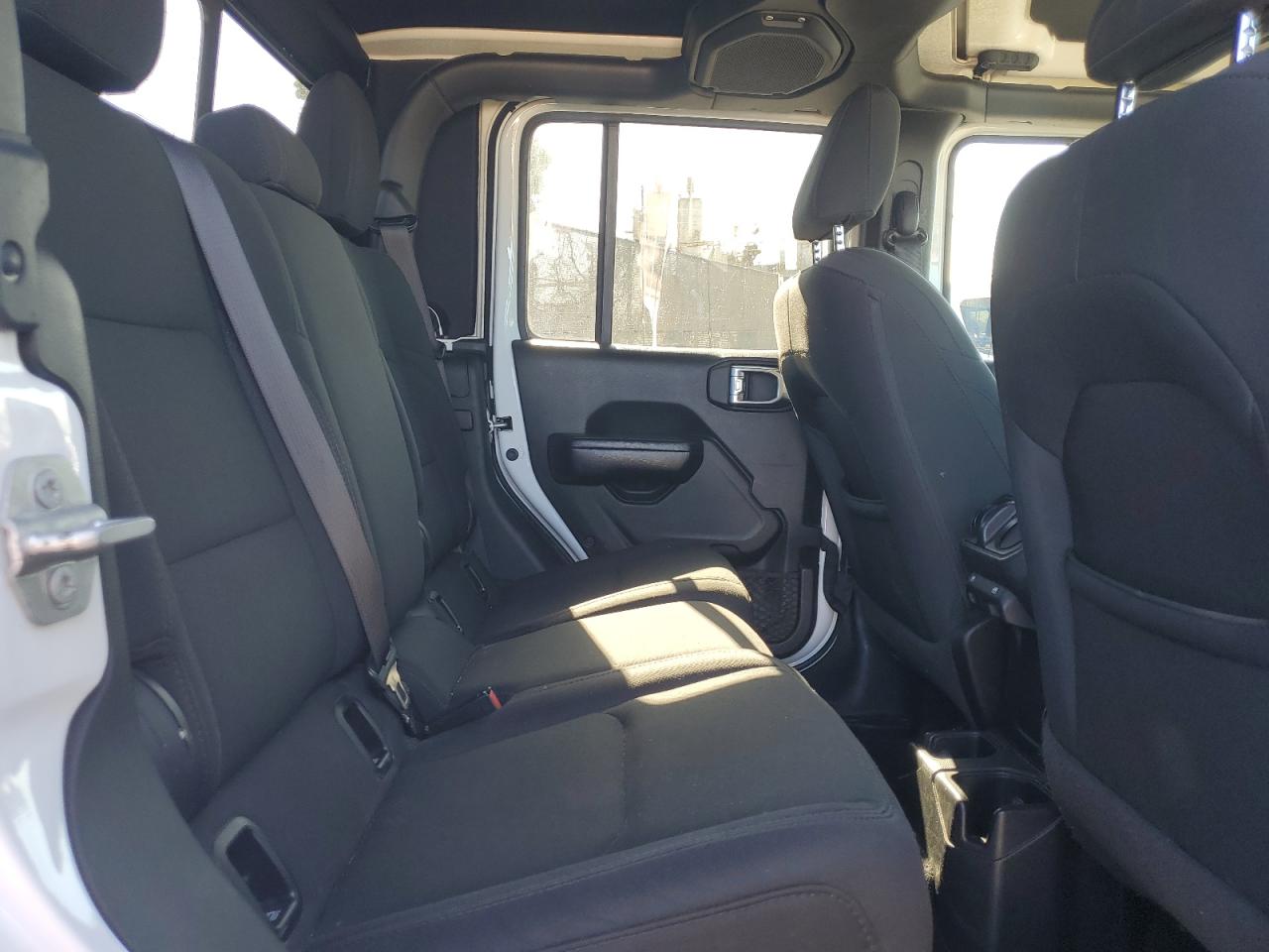 2021 Jeep Gladiator Sport VIN: 1C6HJTAG2ML555590 Lot: 92115195