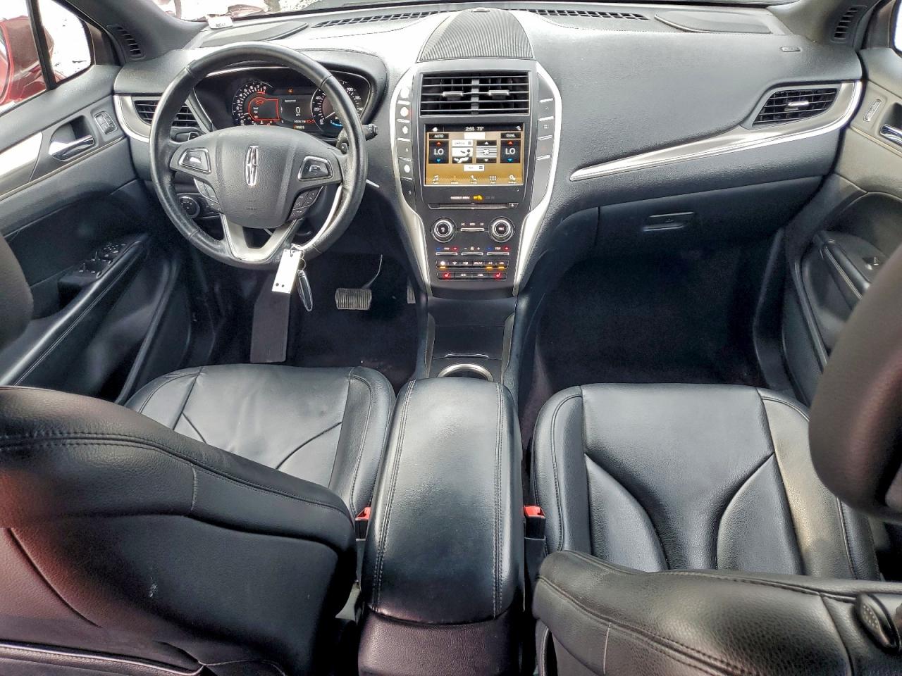 2018 Lincoln Mkc Premiere VIN: 5LMCJ1C9XJUL28989 Lot: 94174035