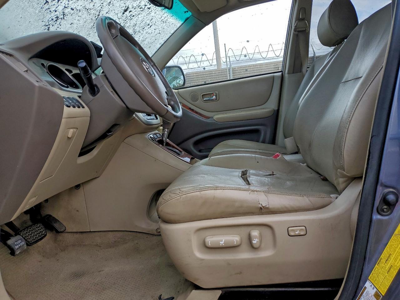 2005 Toyota Highlander Limited VIN: JTEEP21A450123923 Lot: 94110685