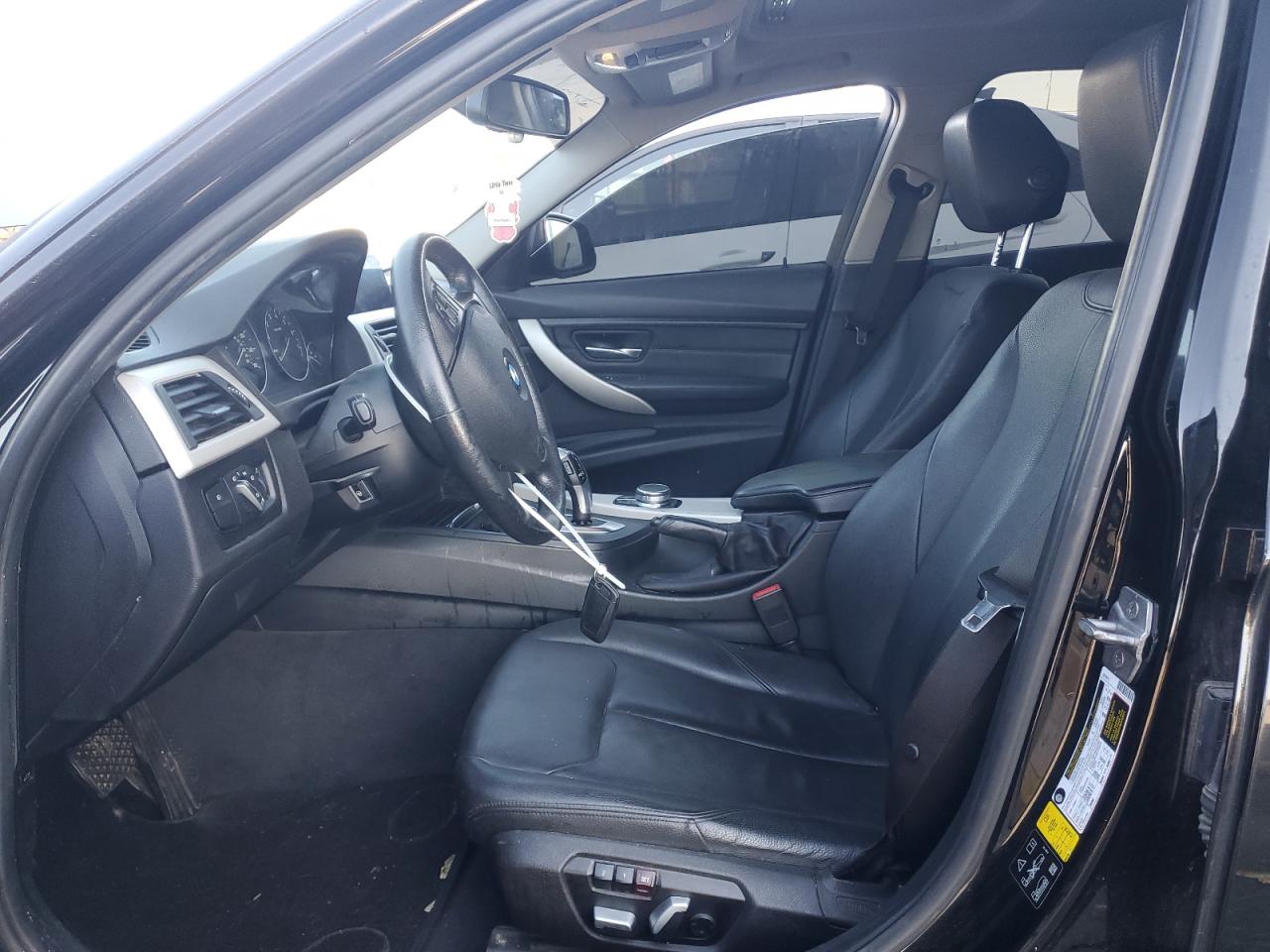 2017 BMW 320 Xi VIN: WBA8E5G31HNU43013 Lot: 92318075