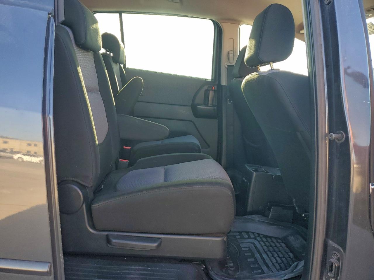 2006 Mazda 5 VIN: JM1CR293760114713 Lot: 91322395