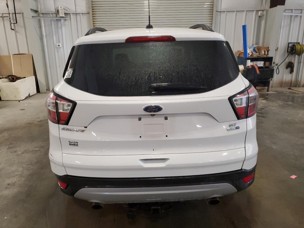 2018 Ford Escape Se VIN: 1FMCU9GD0JUB41655 Lot: 92431225