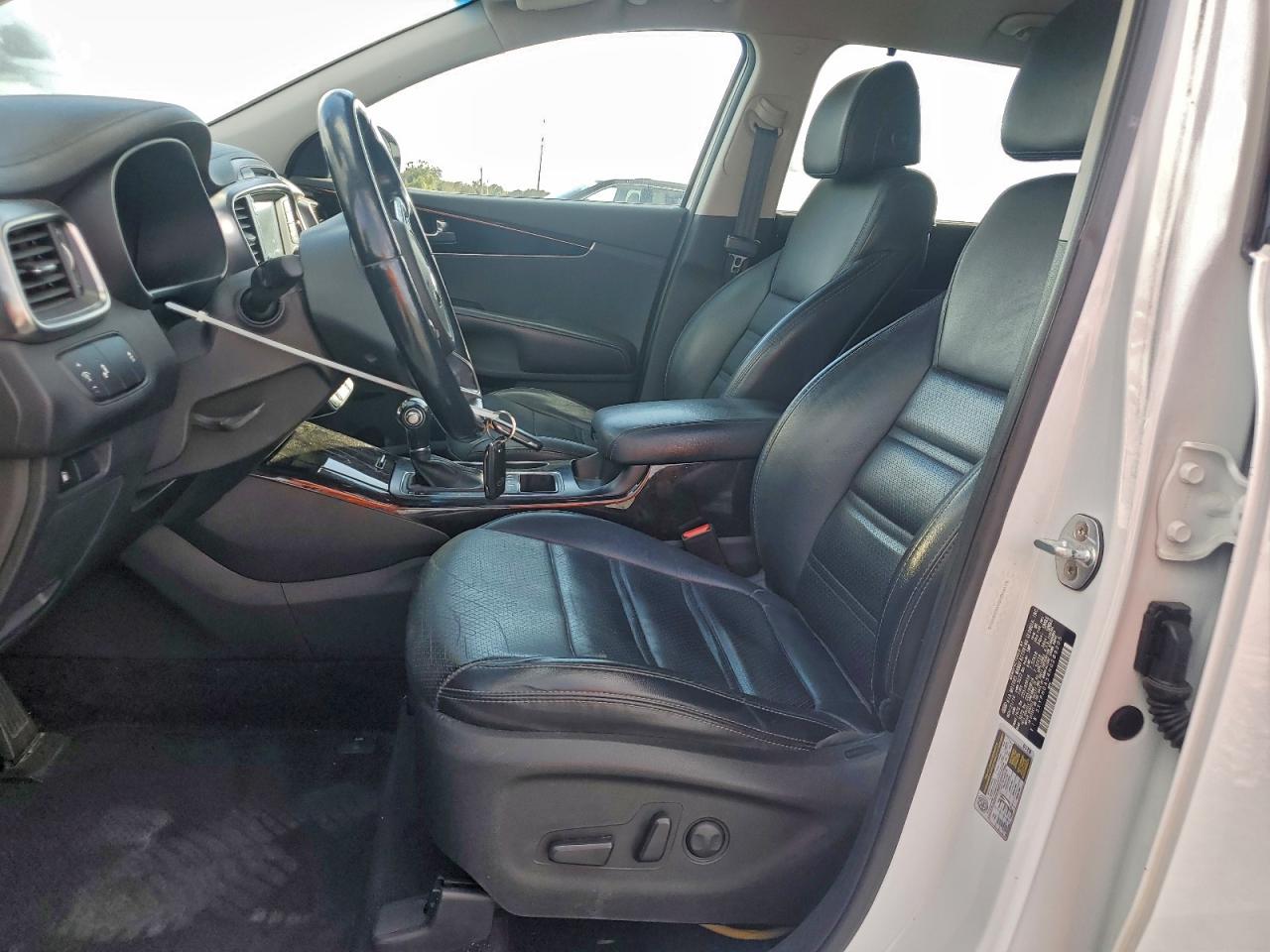 2017 Kia Sorento Ex VIN: 5XYPHDA54HG289205 Lot: 94797375