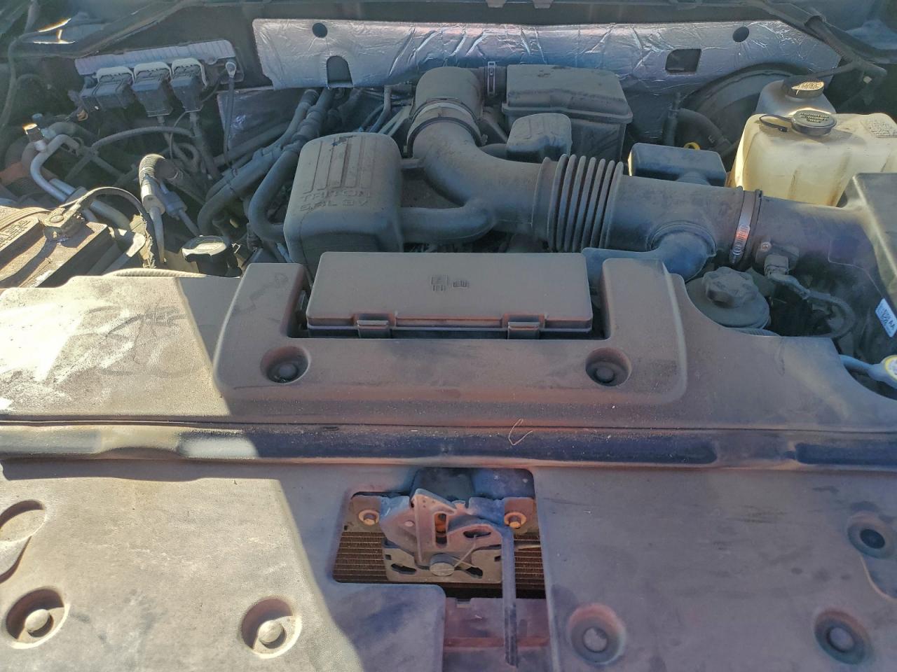 2014 Ford Expedition Xlt VIN: 1FMJU1H50EEF23376 Lot: 94163625