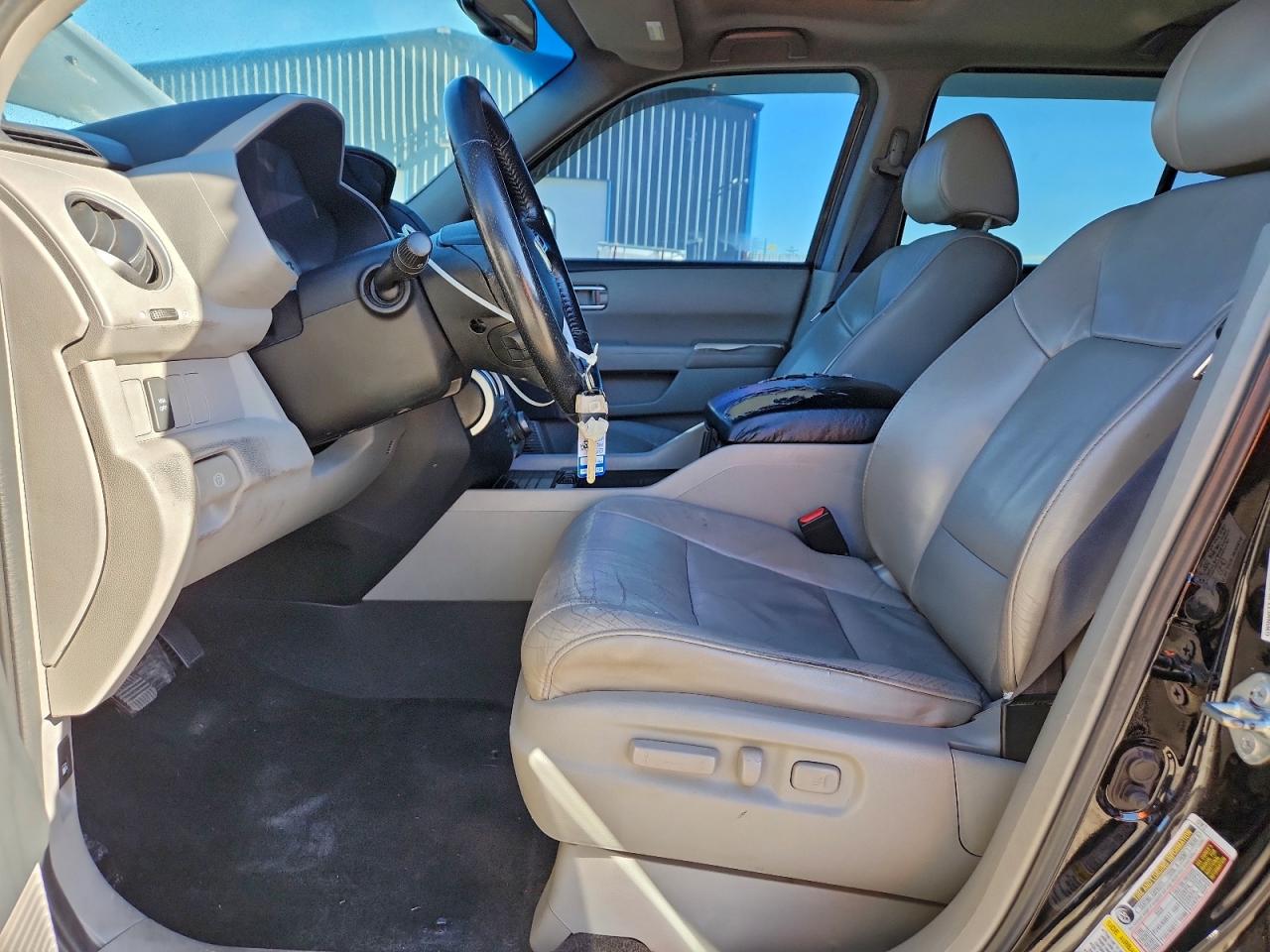 2011 Honda Pilot Exln VIN: 5FNYF3H7XBB033094 Lot: 93279705