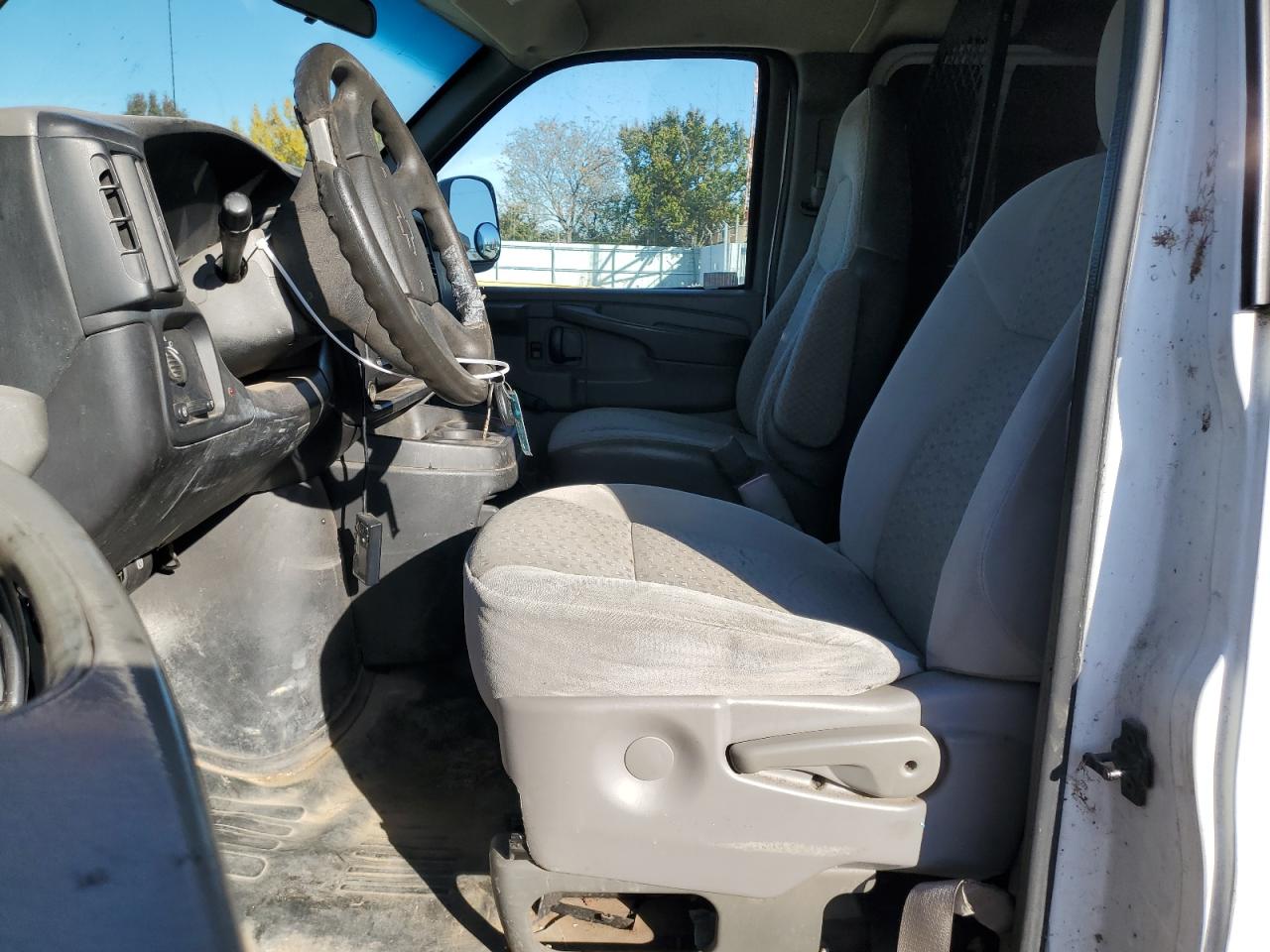 2003 Chevrolet Express G2500 VIN: 1GCGG25U231161935 Lot: 90520125