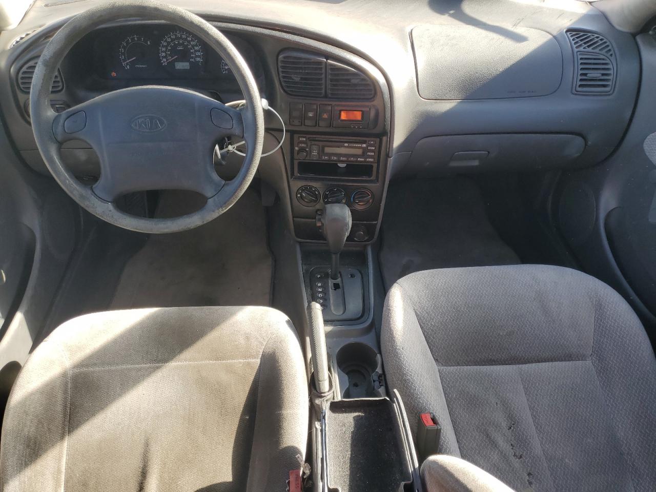 2004 Kia Spectra Base VIN: KNAFB121445318449 Lot: 90544925