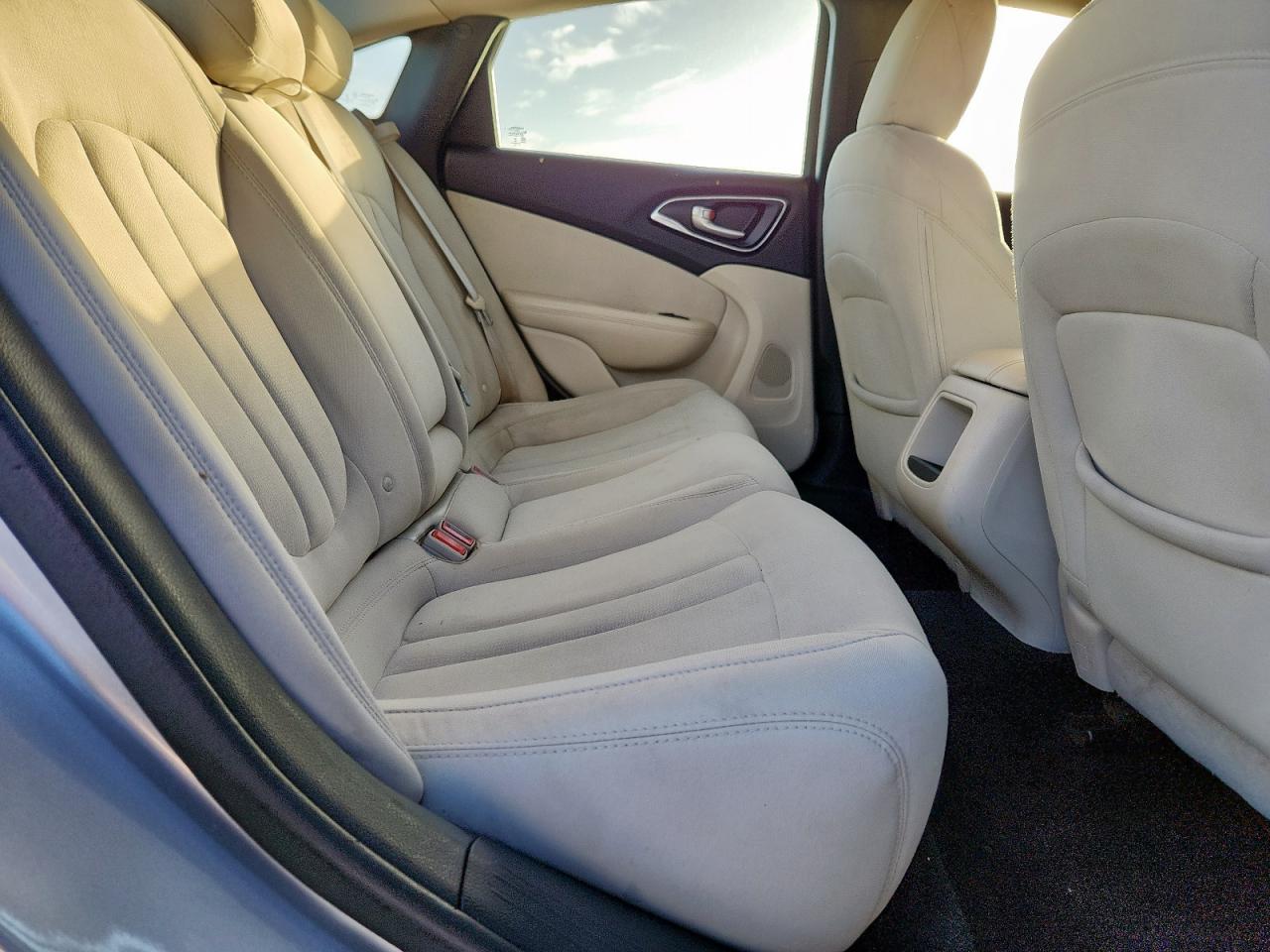 2015 Chrysler 200 Limited VIN: 1C3CCCAB8FN503233 Lot: 92487785