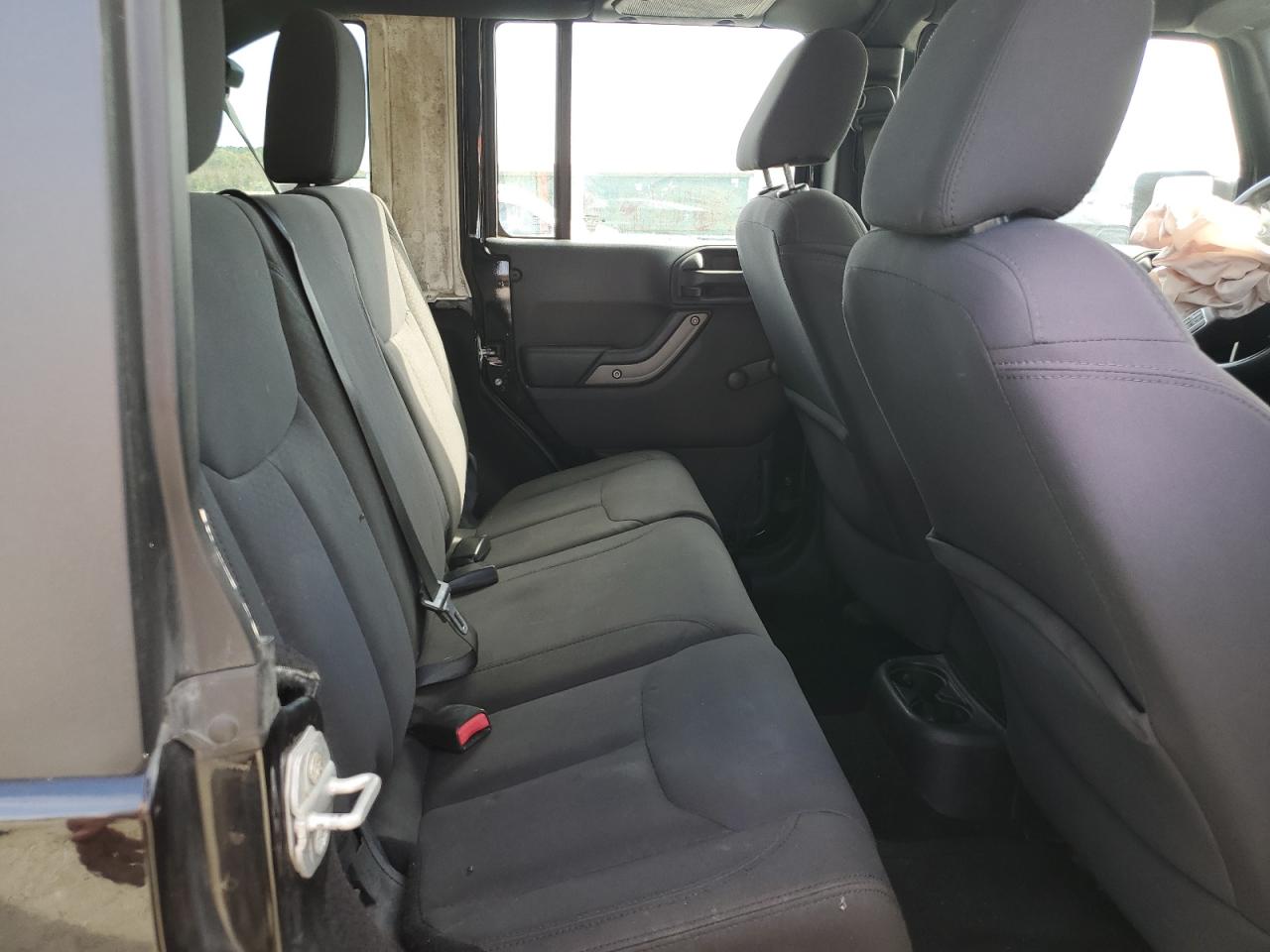 2015 Jeep Wrangler Unlimited Sport VIN: 1C4BJWDG0FL755155 Lot: 93191845