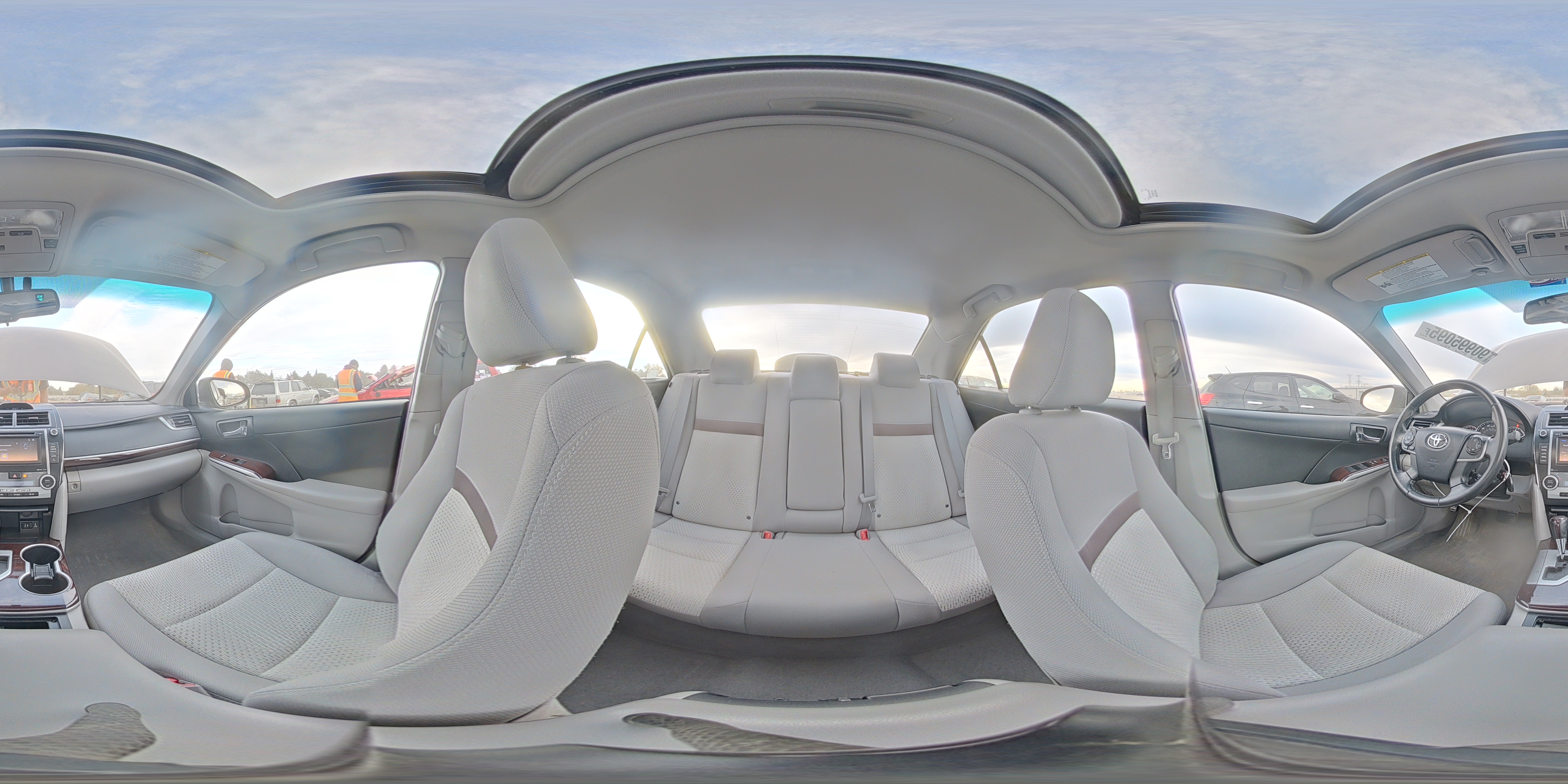 2014 Toyota Camry L VIN: 4T4BF1FK1ER398195 Lot: 90995095