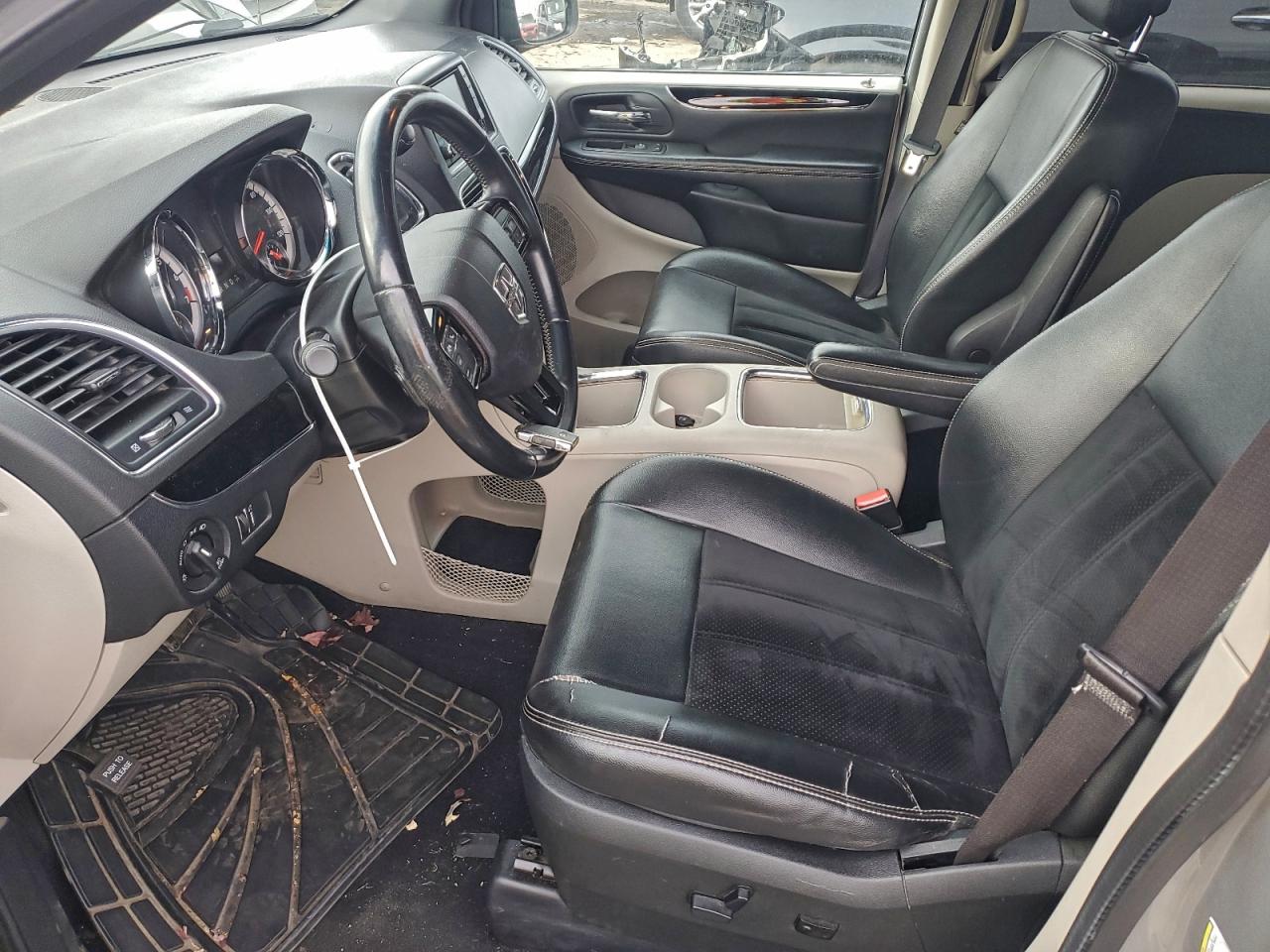 2017 Dodge Grand Caravan Sxt VIN: 2C4RDGCG9HR604967 Lot: 94042495