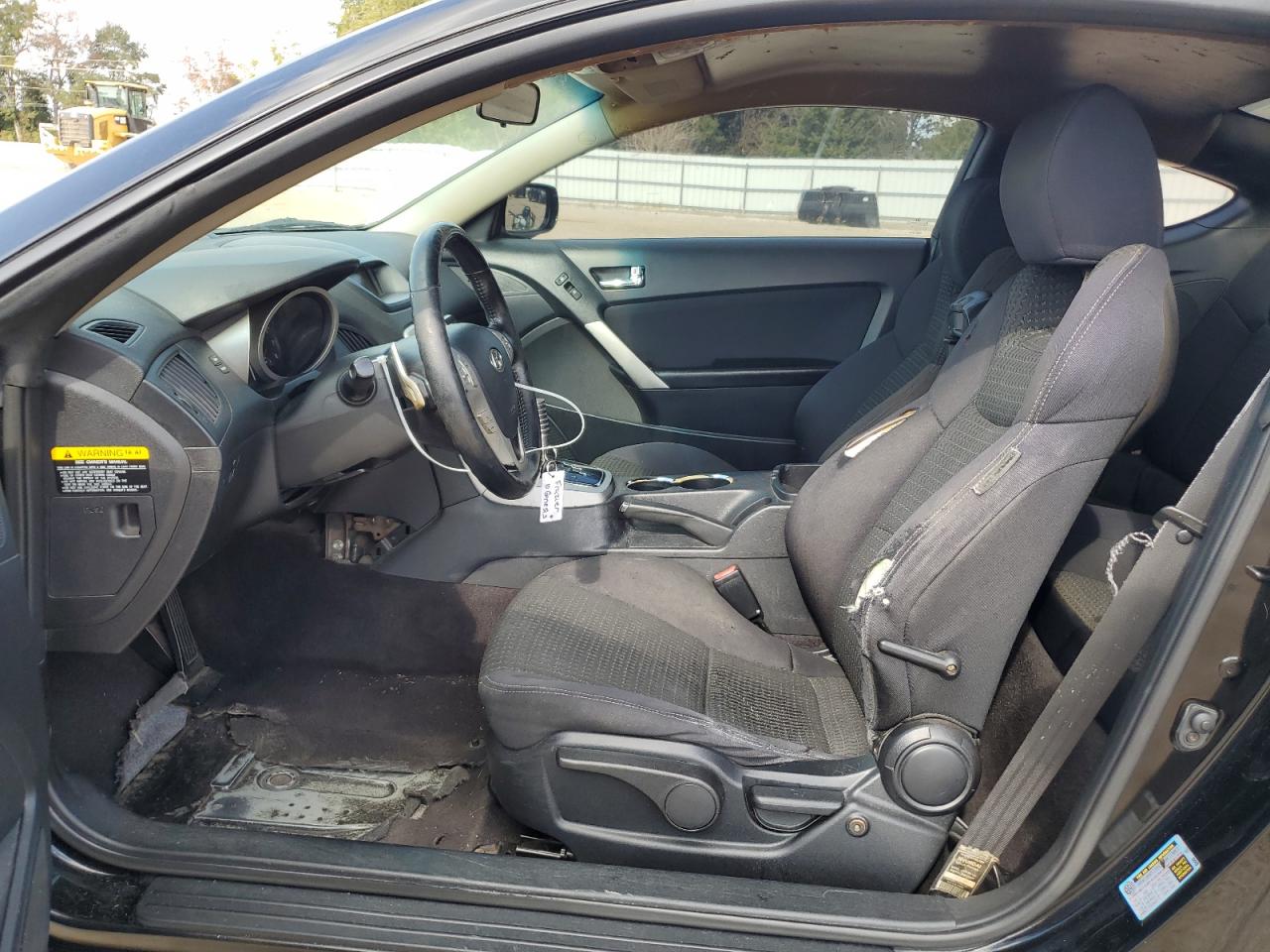 2010 Hyundai Genesis Coupe 2.0T VIN: KMHHT6KD7AU017784 Lot: 93092695